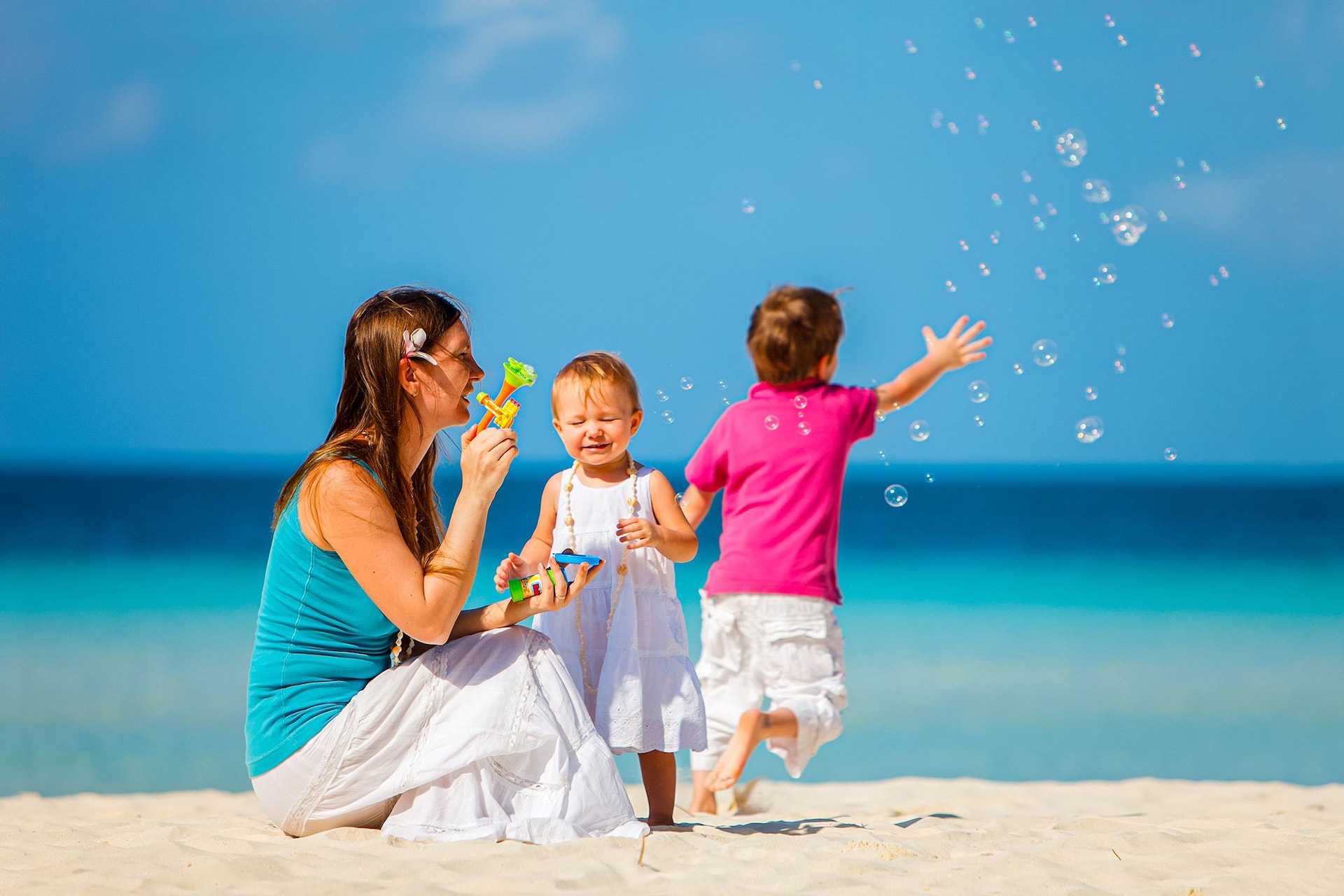 Baby Beach Games Blowing Bubbles