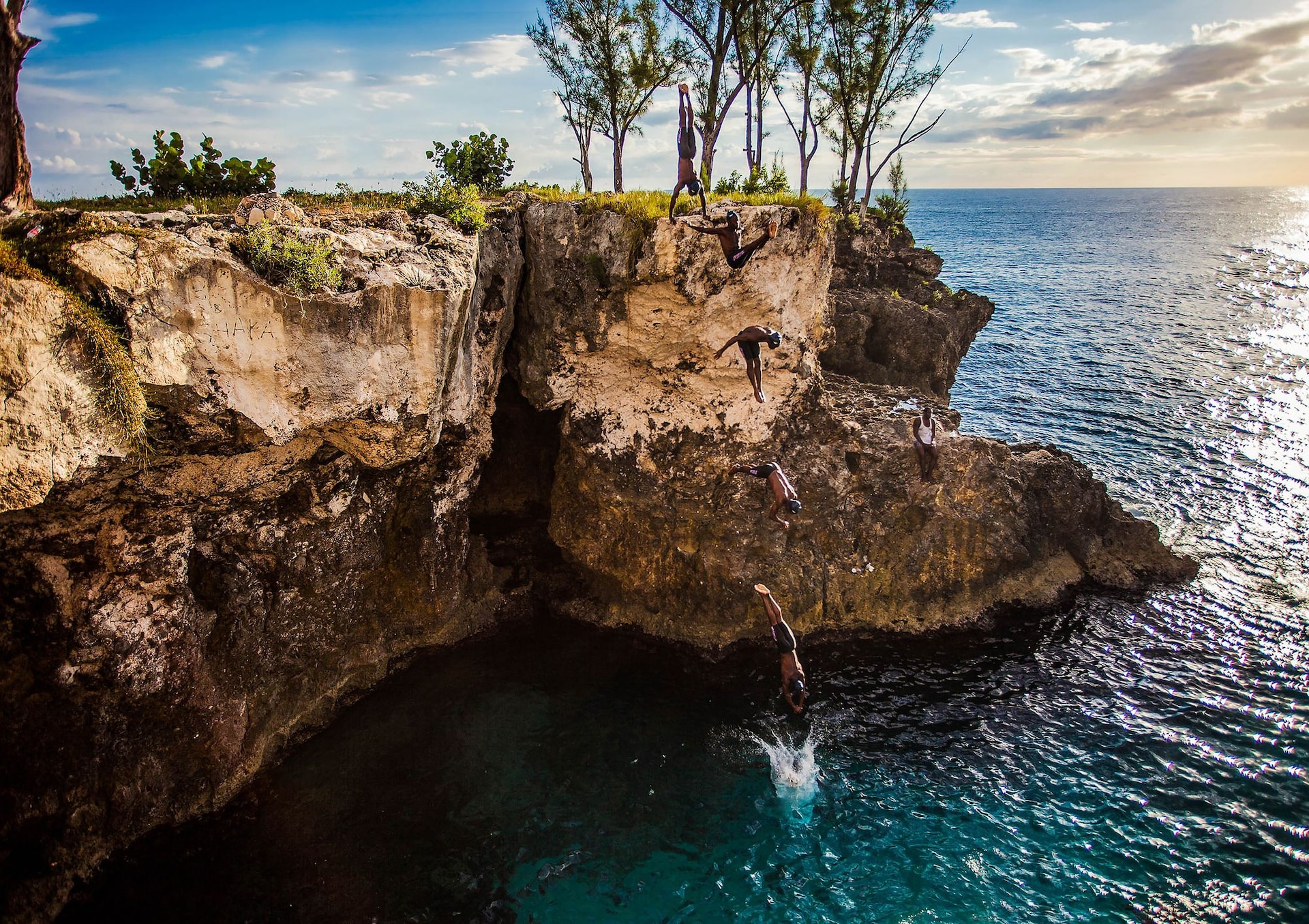 cliff jumpers Jamaica Rick's Cafe