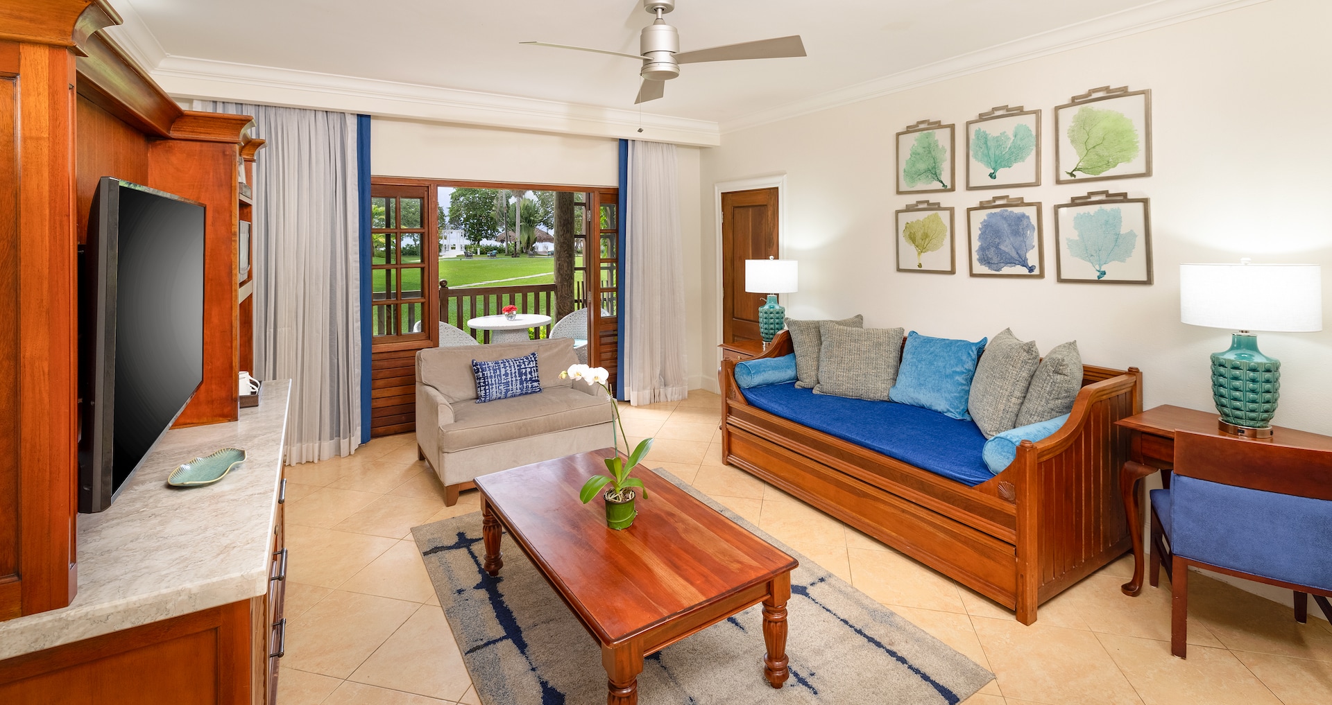 Negril Resort & Spa - Tropical One-Bedroom Grand Concierge Family Suite