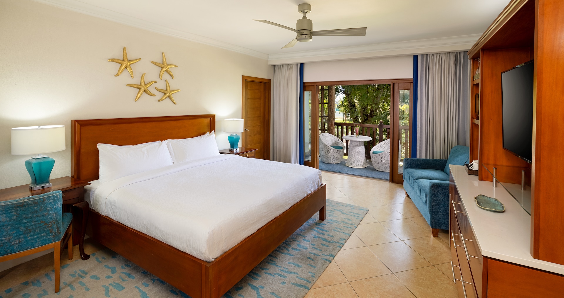 Negril Resort & Spa - Tropical Oceanview Concierge Family Rooms 