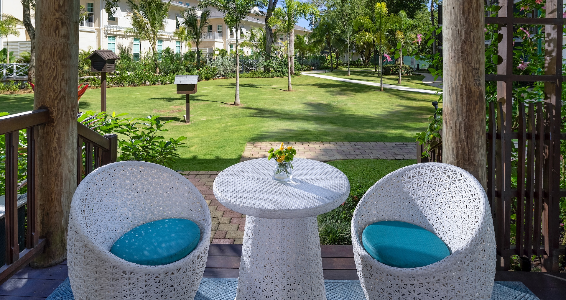 Negril Resort & Spa - Tropical Oceanview Walkout Concierge King