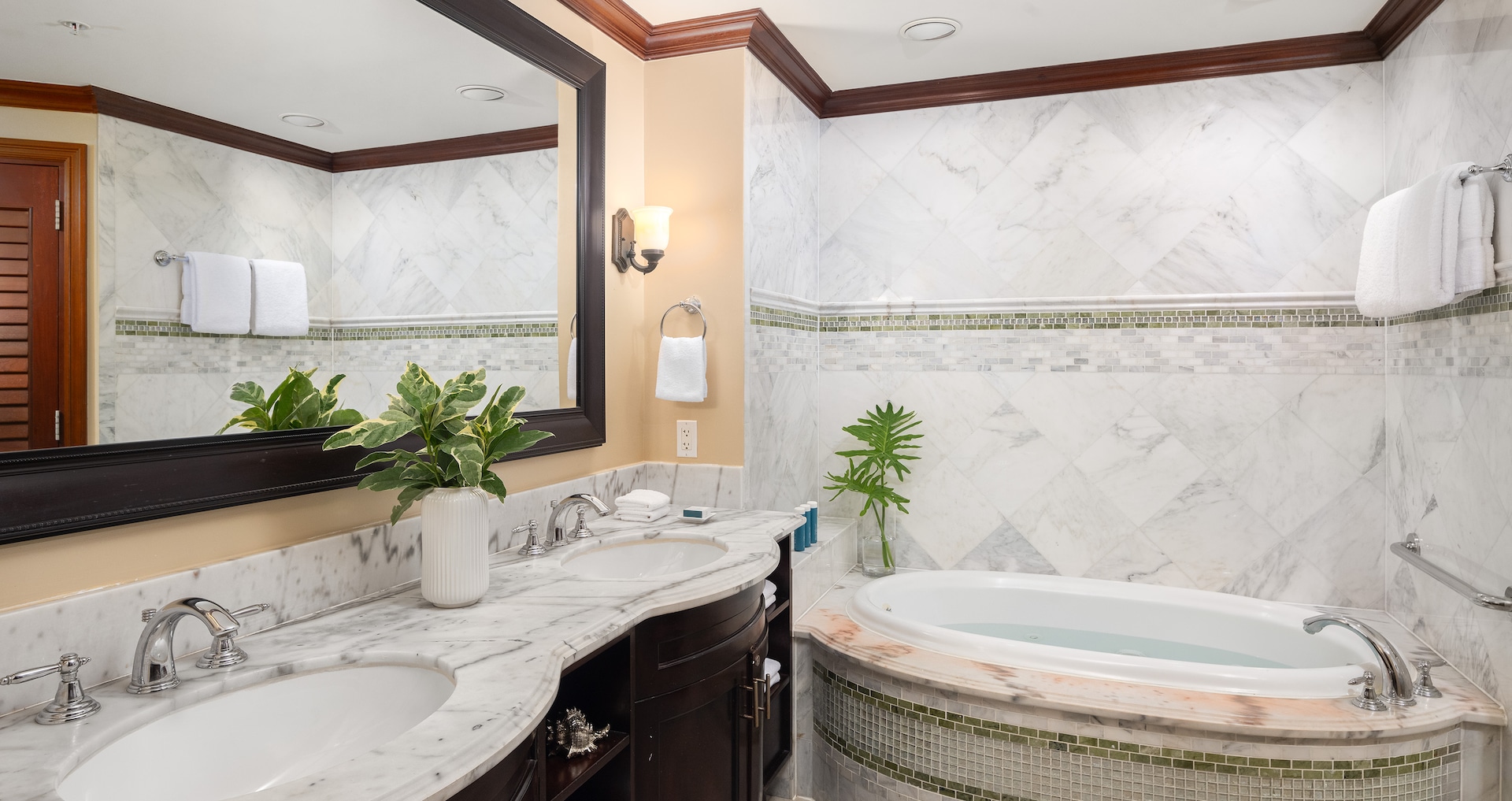 Turks & Caicos Resort & Spa - Italian Beachfront Two Bedroom Walkout Butler Family Suite