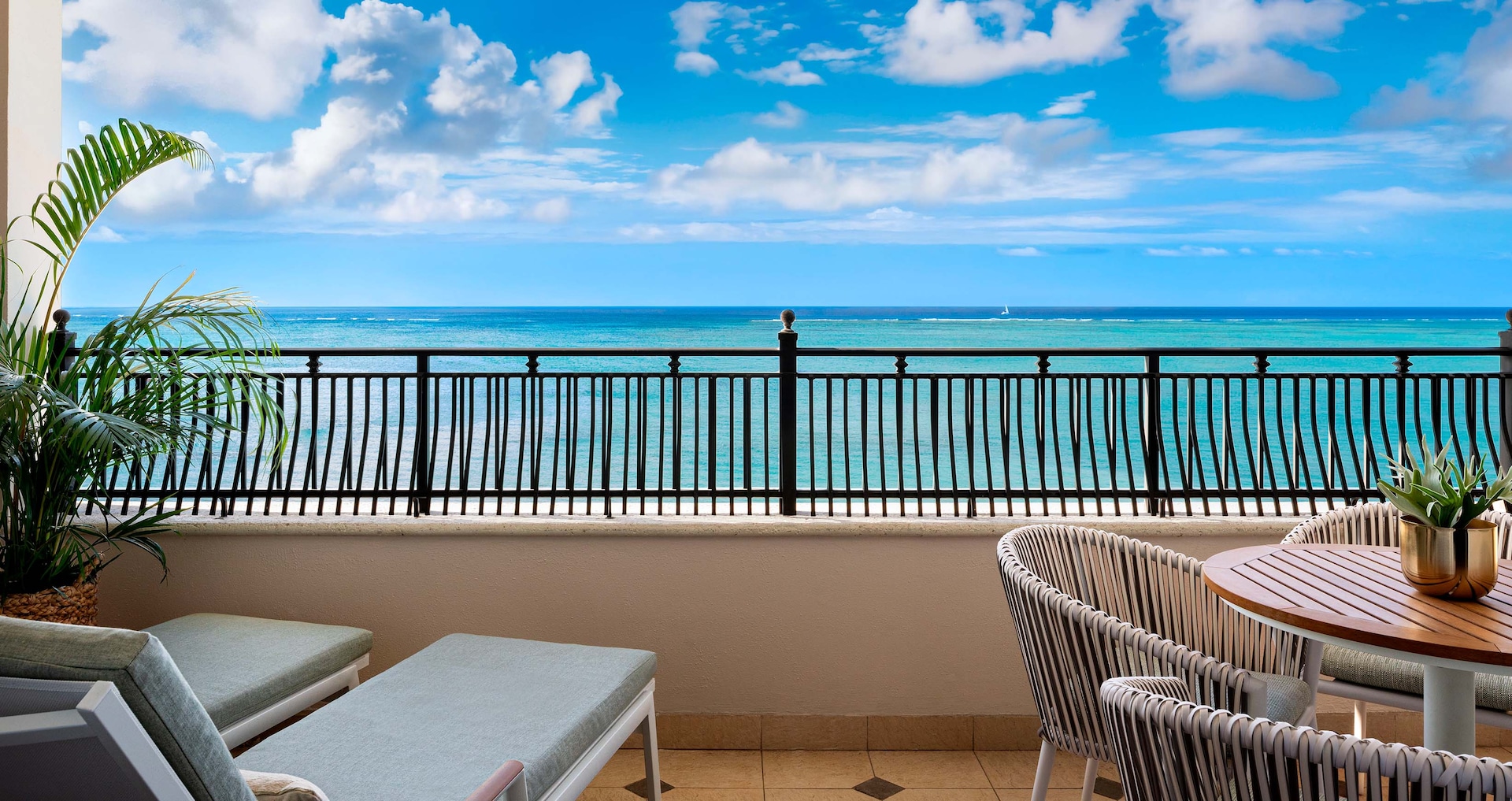 Turks & Caicos Resort & Spa - Italian Beachfront Penthouse Two Bedroom Imperial Butler Family Suite