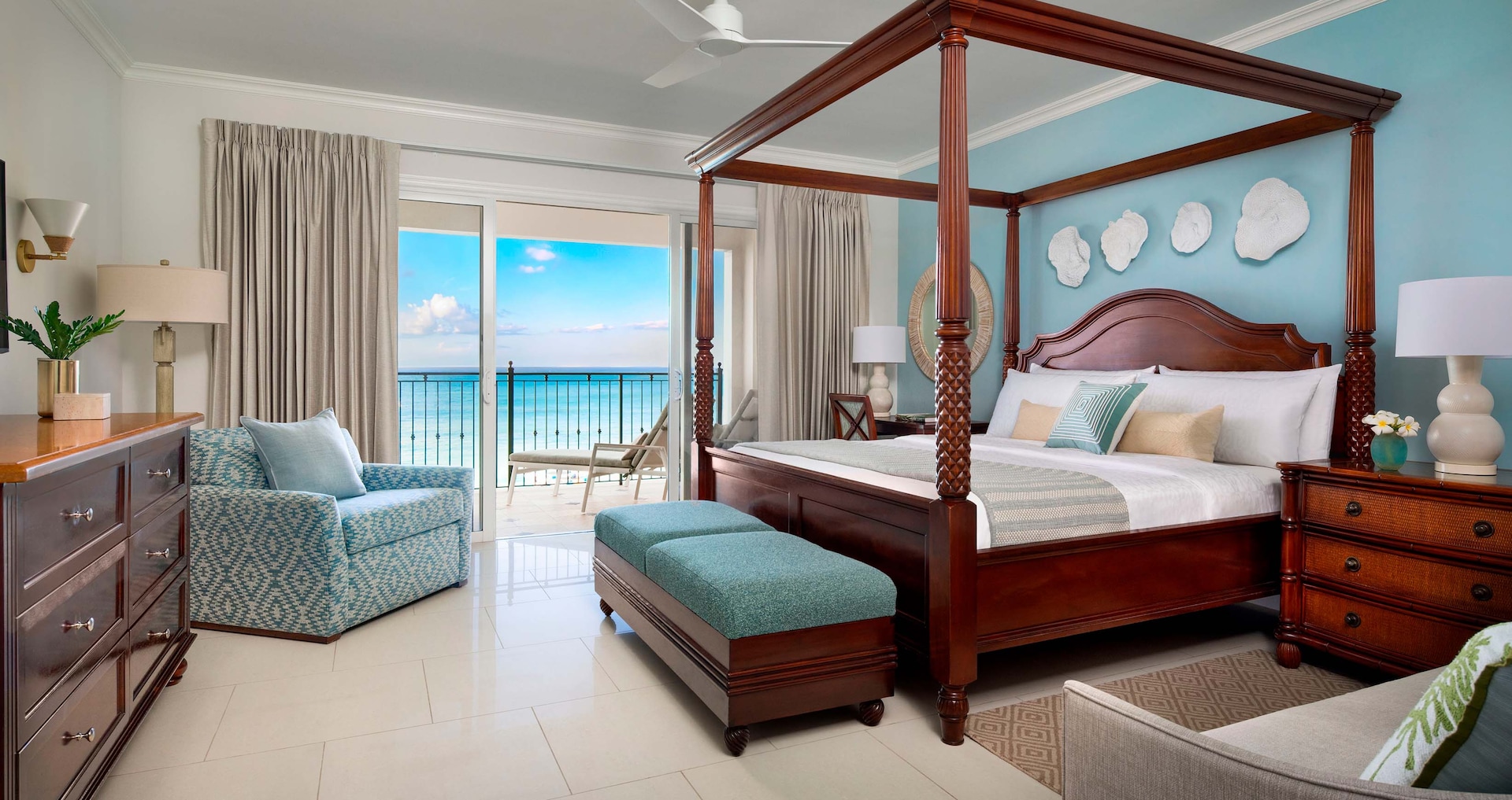 Turks & Caicos Resort & Spa - Italian Oceanfront Concierge Family Suite with Kids Room