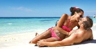 Sandals Select: Smooching Your Way to Points! 