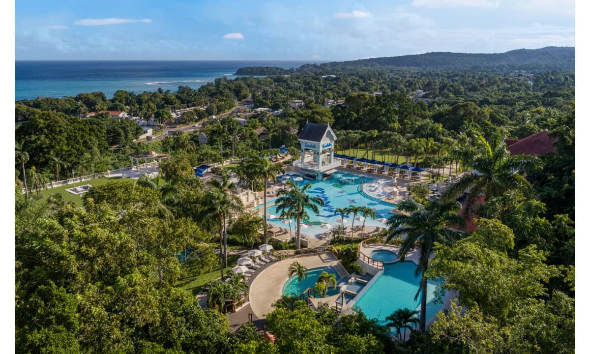 Sandals Ochi