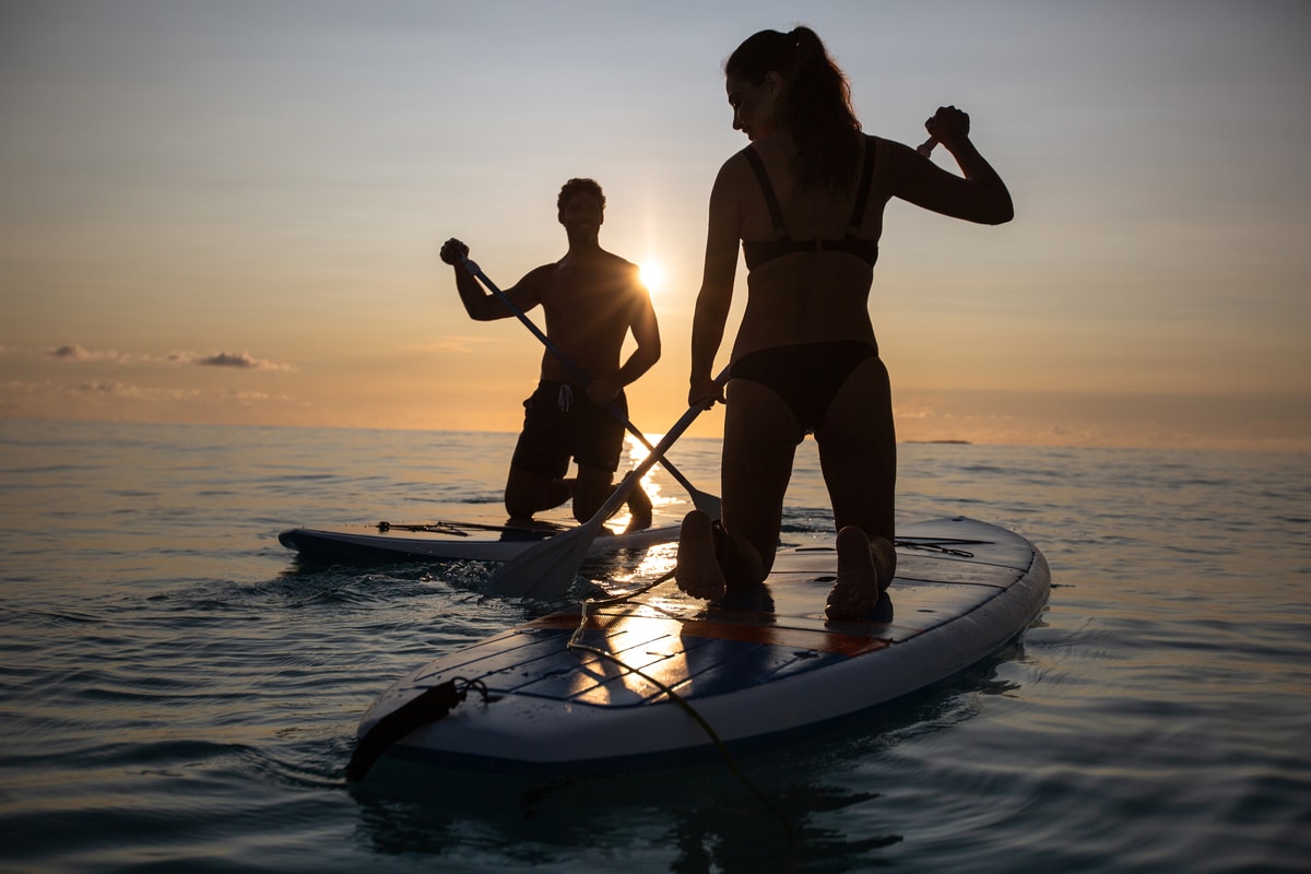 Paddleboard_couple_sunrise_0853-1200x800-5b2df79