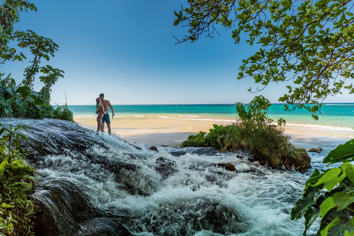 The 9 Best Christmas Beach Destinations in the Caribbean