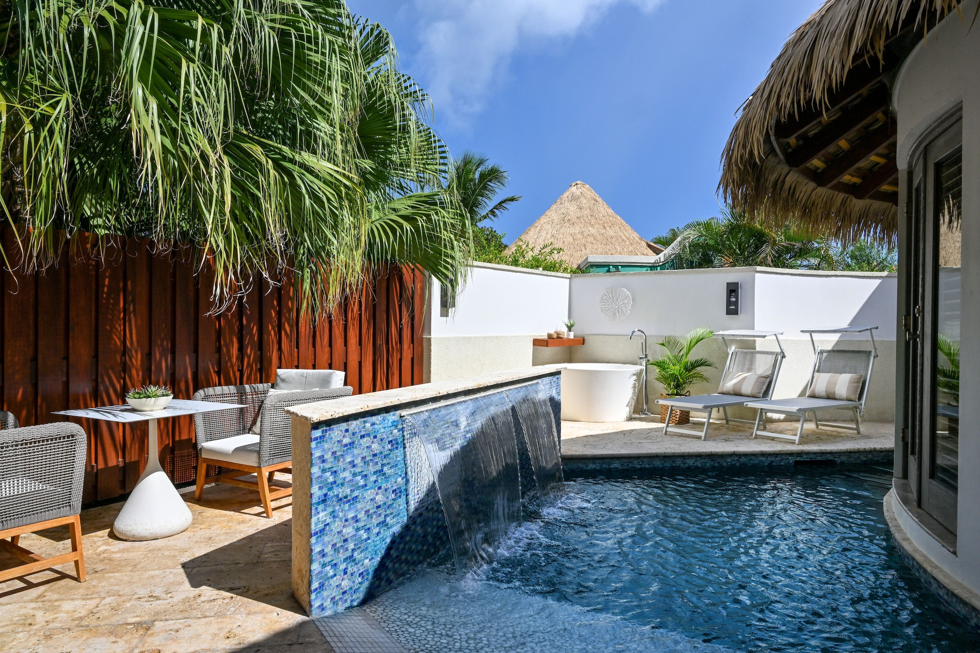 JPG-Version-SBR-Room-RPP-Pool
