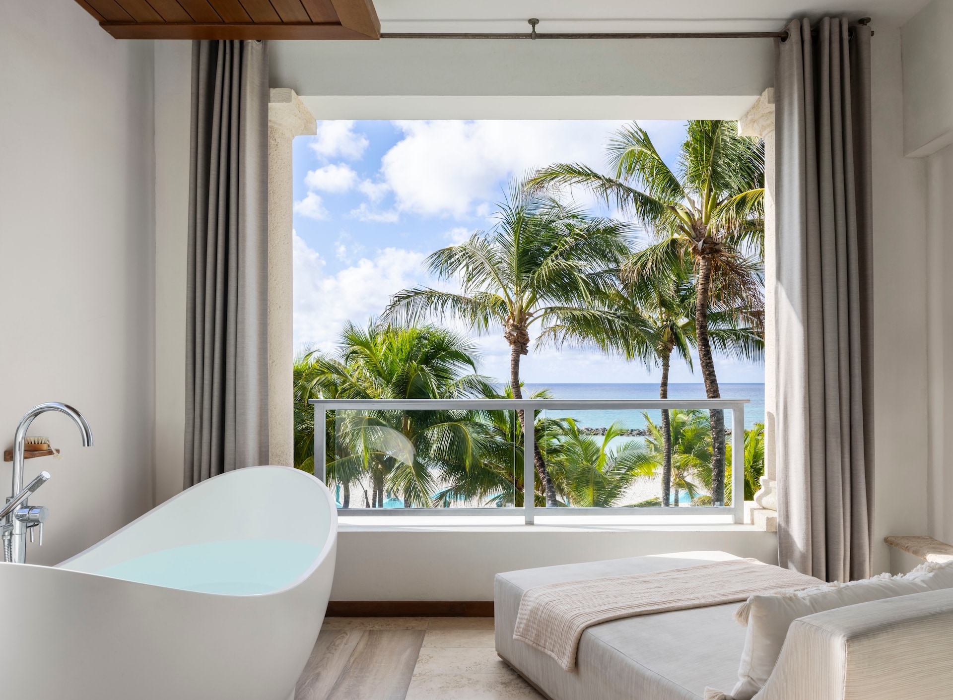 JPG-Version-SBR-Room-BSKY-Balcony--1-