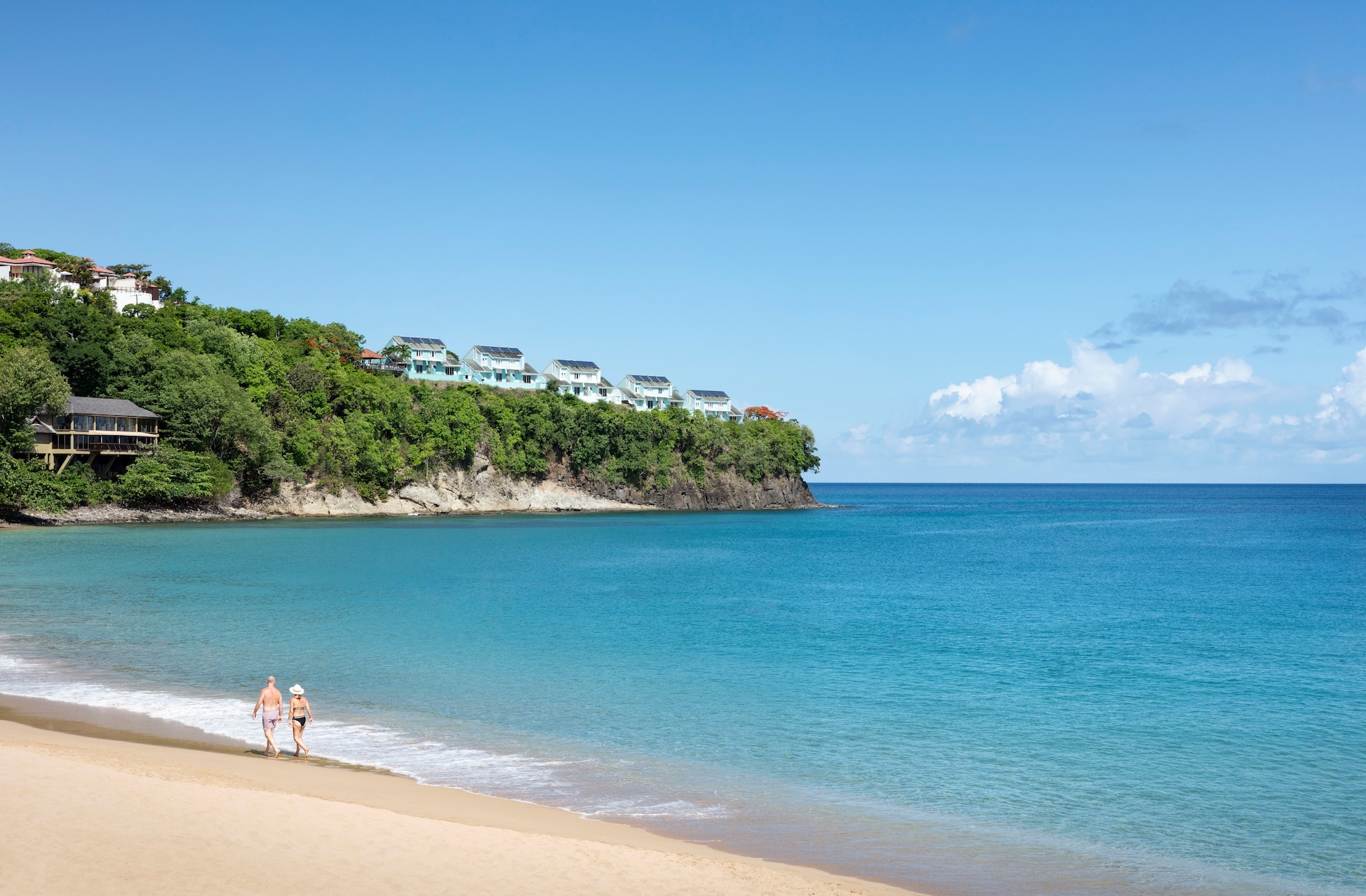 JPG-Version-SLU-Beach-Couple-Bluff