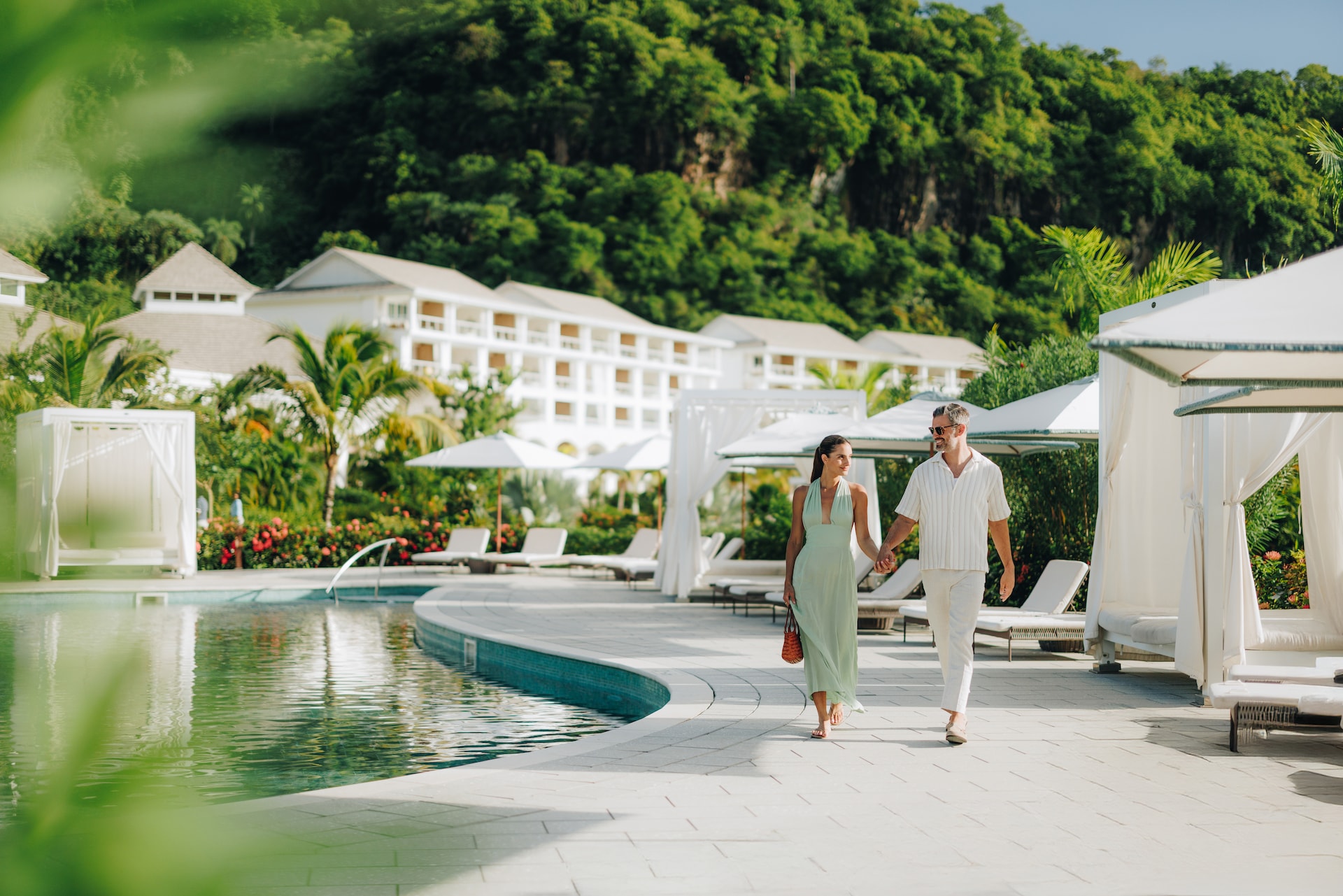 SSV-Lifestyle-Couple-Walking-Grounds-3