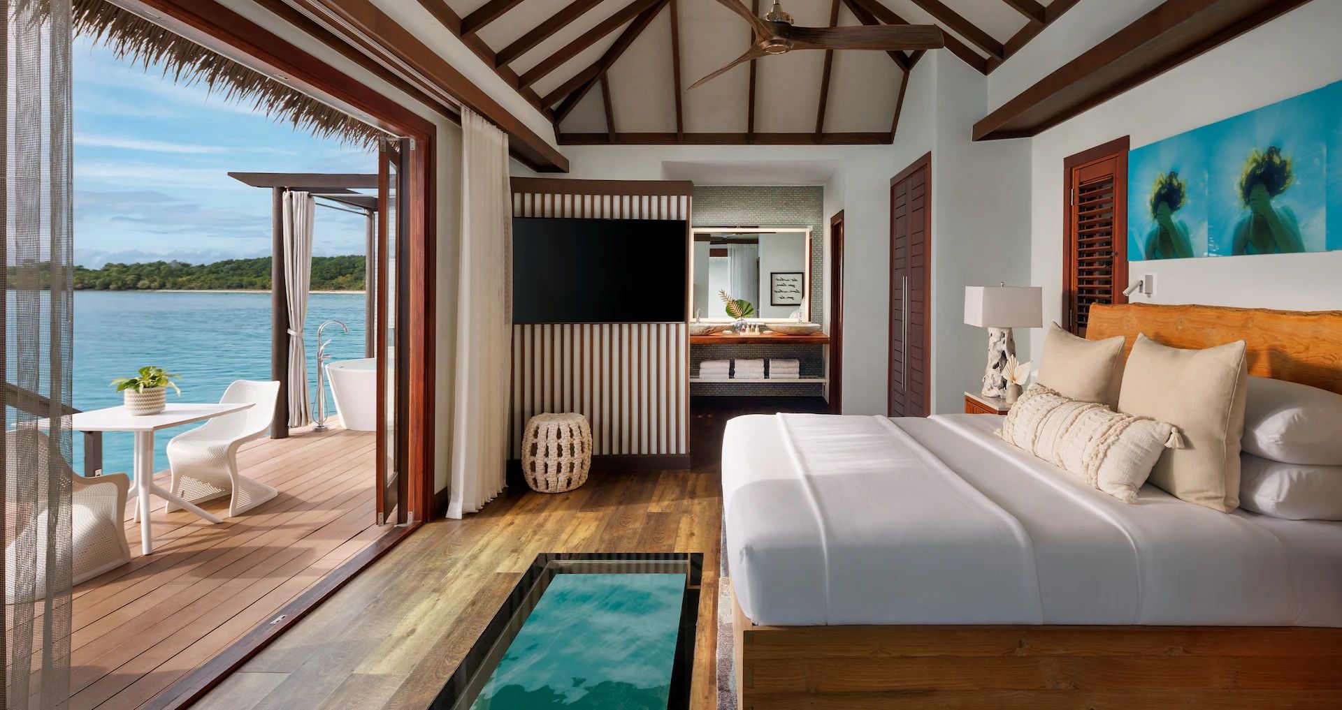 sandals-grande-saint-lucia-overwater-room-2