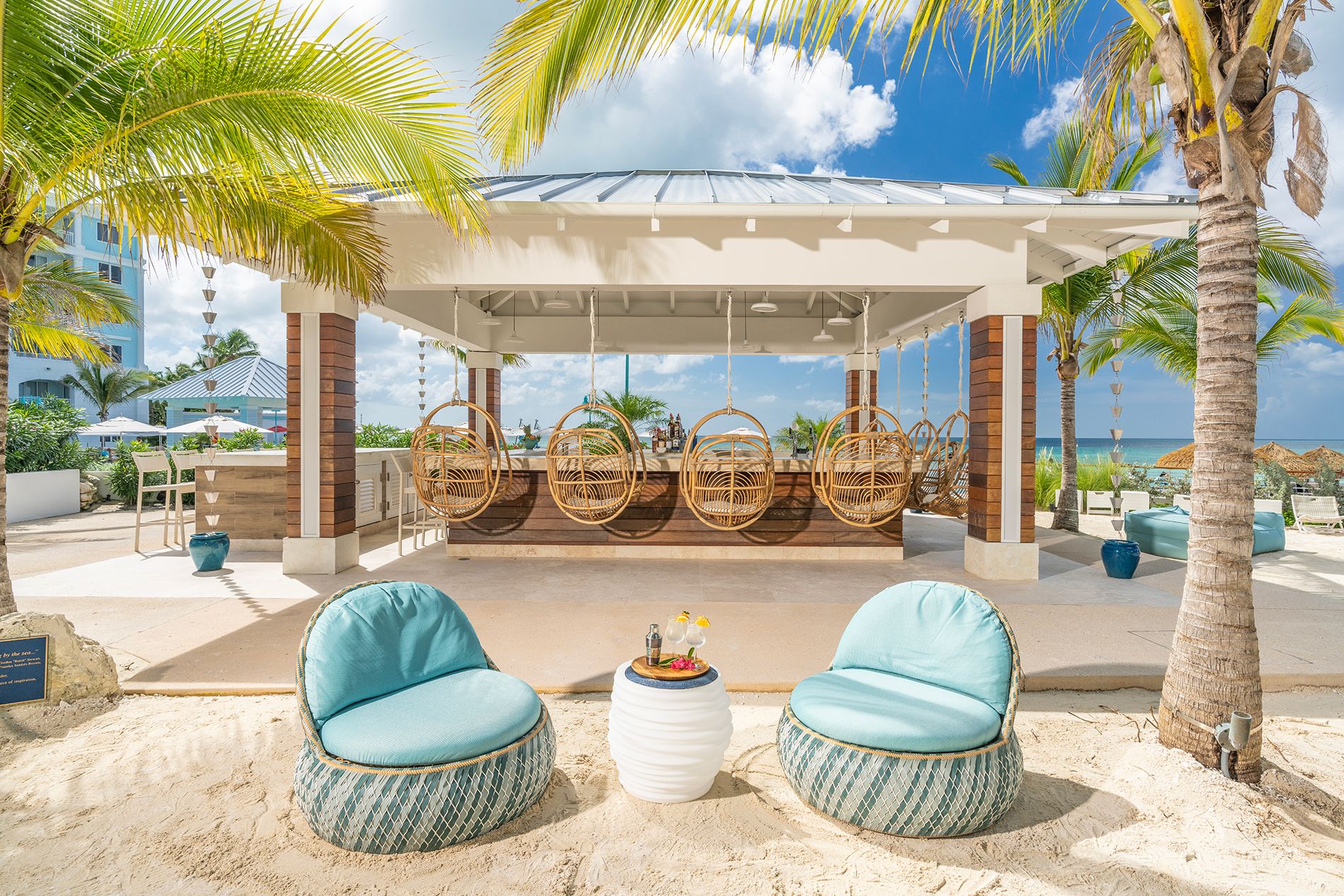 sandals-royal-bahamian-beach-bar--1-