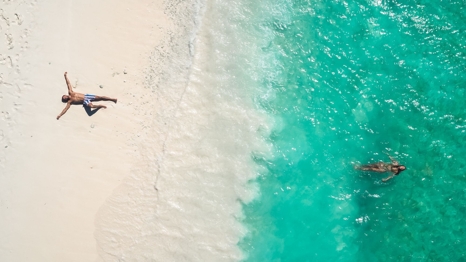couple on Curacao beach