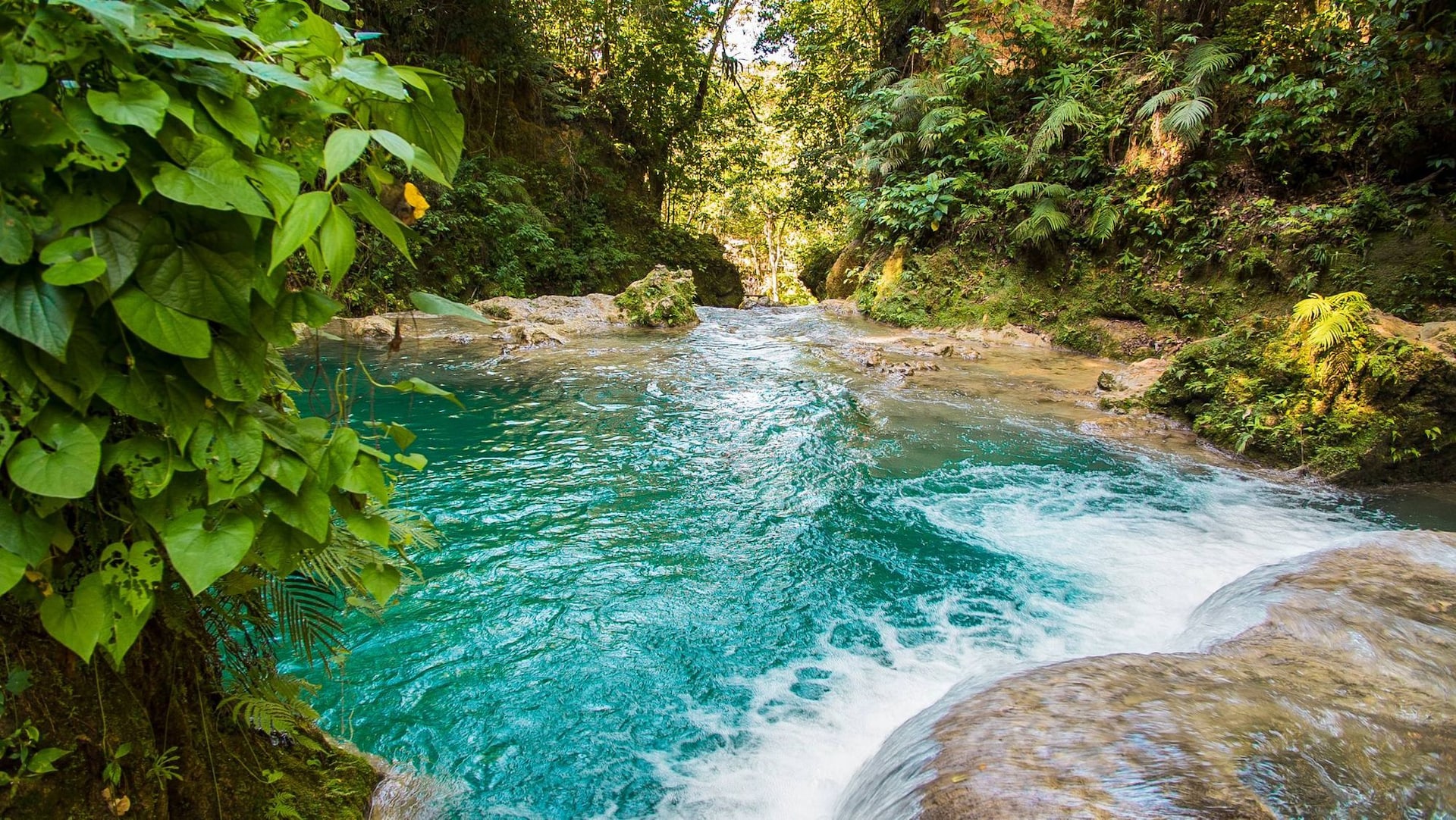 blue-hole-pixlr