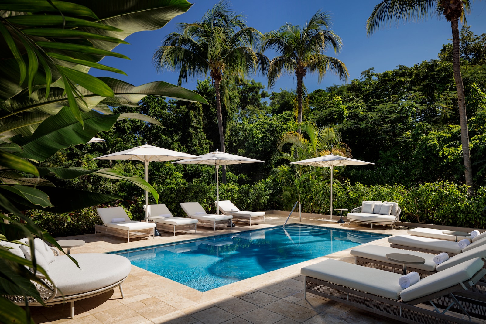 PNG-Version-SGO-Pool-Villa-Pool
