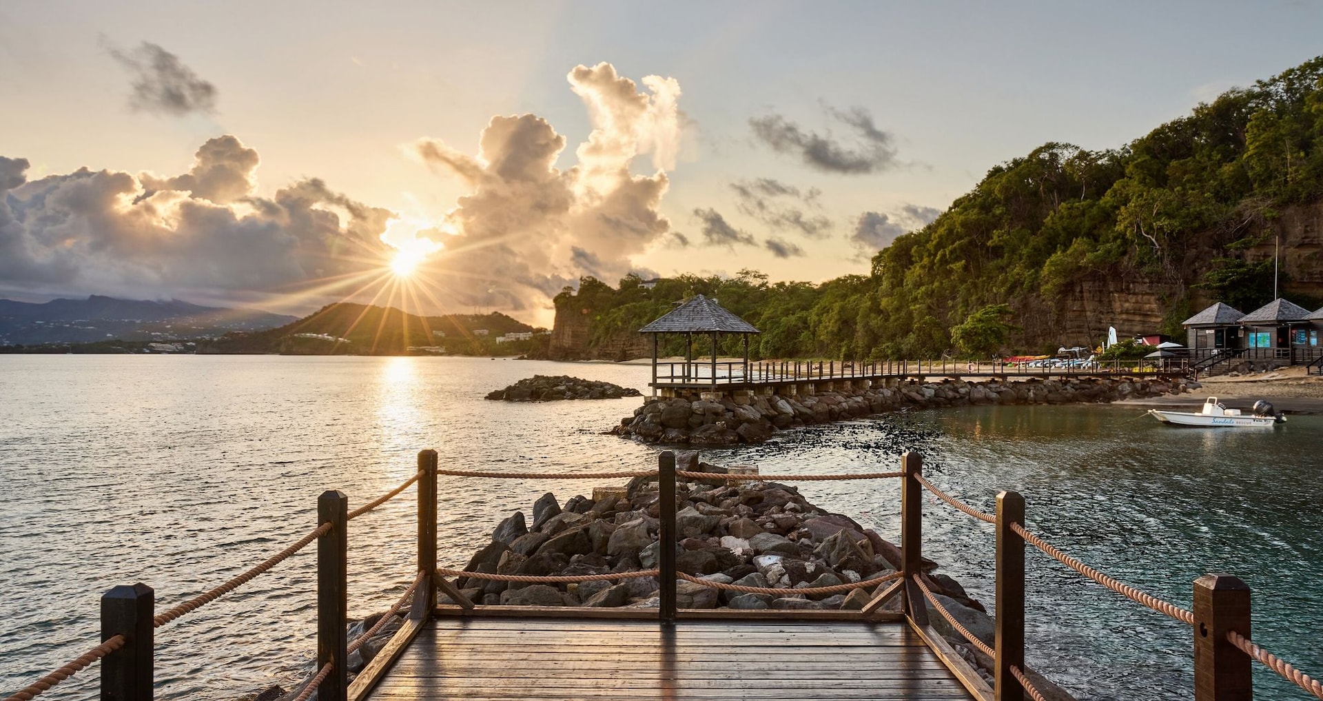 Web-Version-SLS-Grounds-Pier