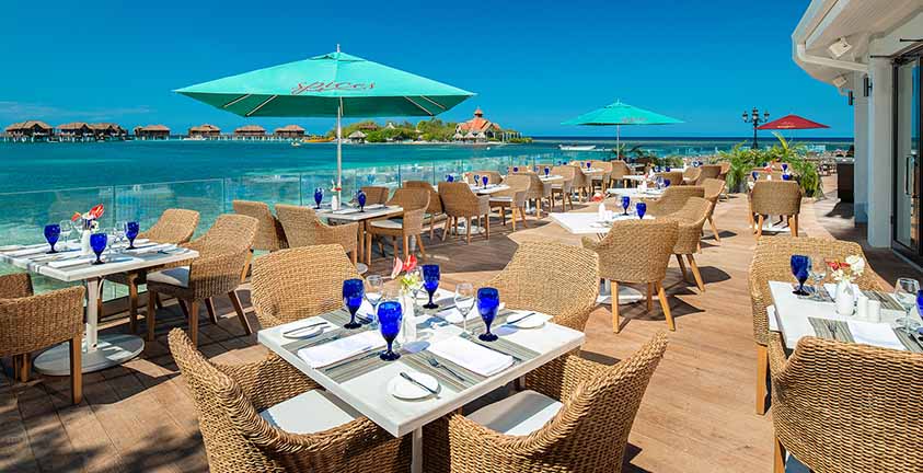 Food at Sandals Resorts: Is It Really All Included, and How Good Is It?  (2023)
