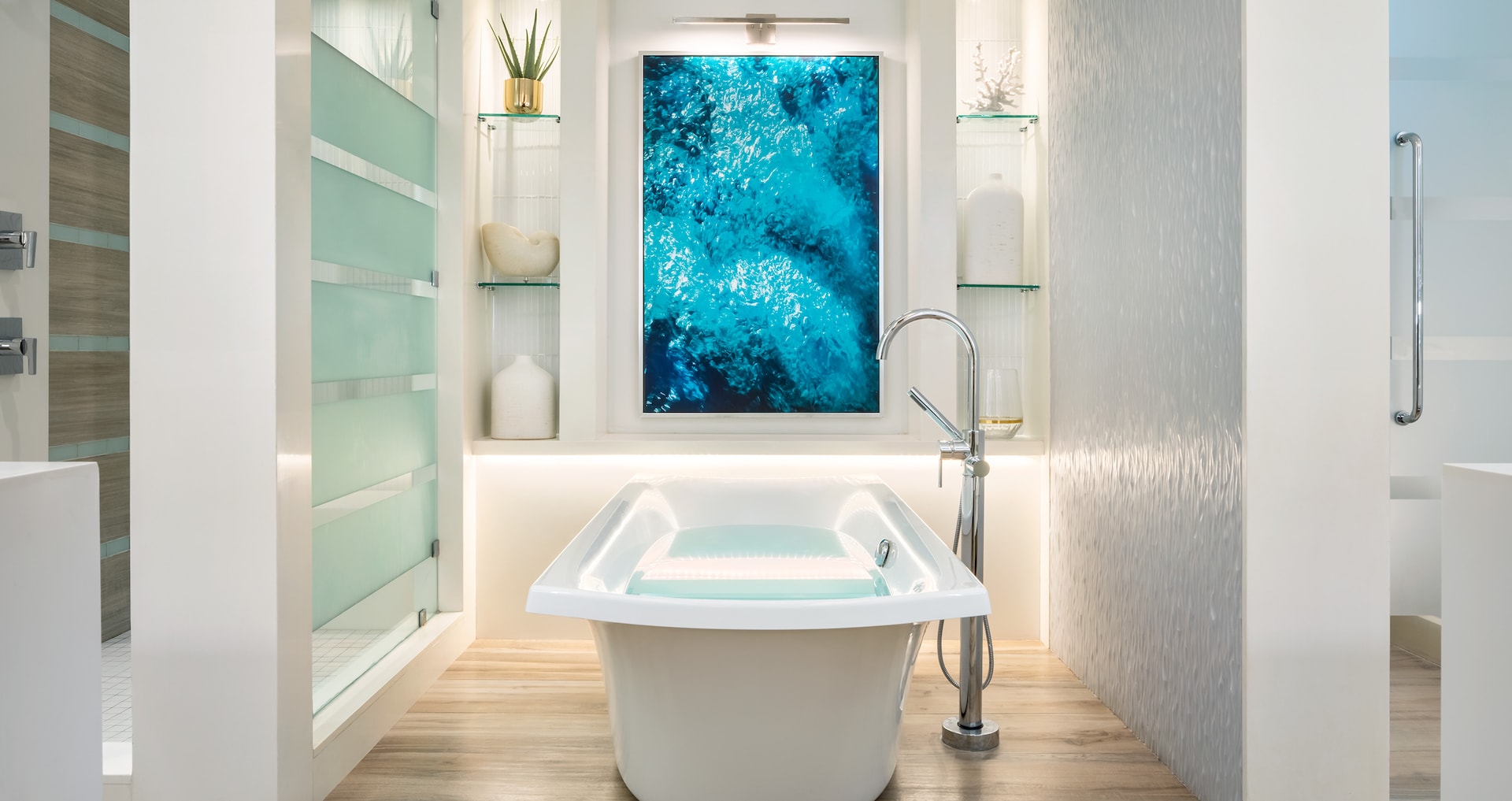 Royal Barbados - Beachfront One Bedroom Skypool Butler Suite w/ Balcony Tranquility Soaking Tub