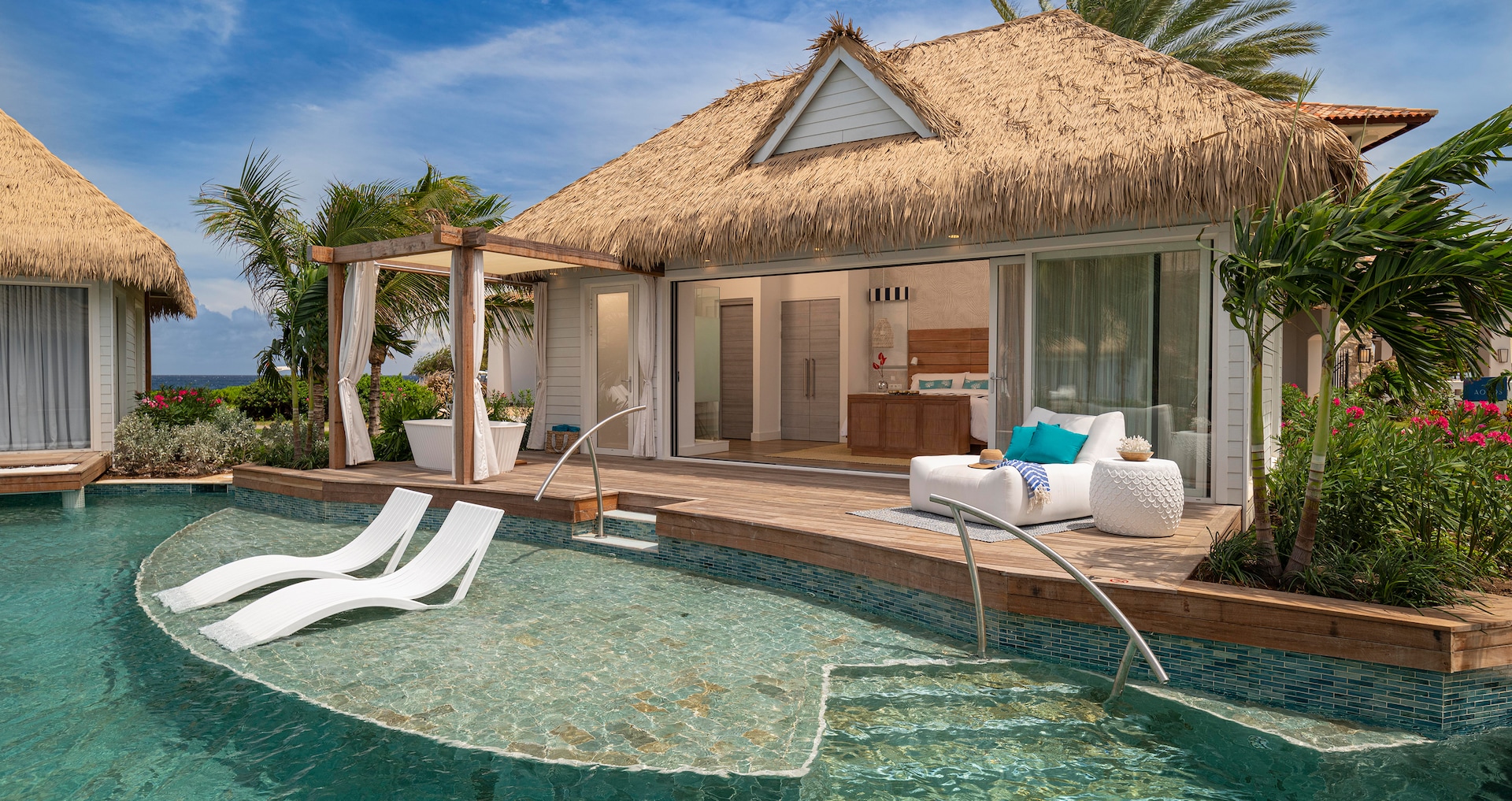 Royal Curaçao - Kurason Island Poolside Butler Bungalow with Patio Tranquility Soaking Tub