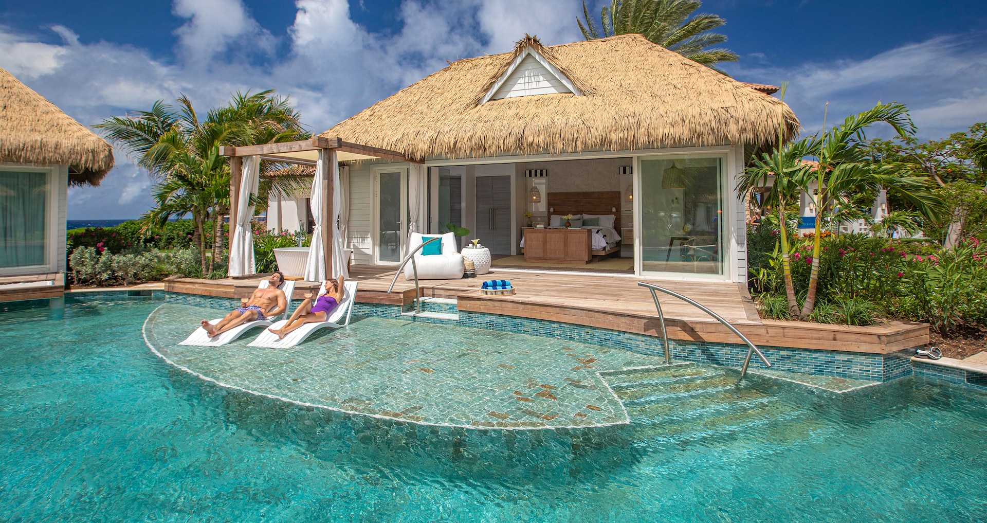 Royal Curaçao - Kurason Island Poolside Butler Bungalow with Patio Tranquility Soaking Tub
