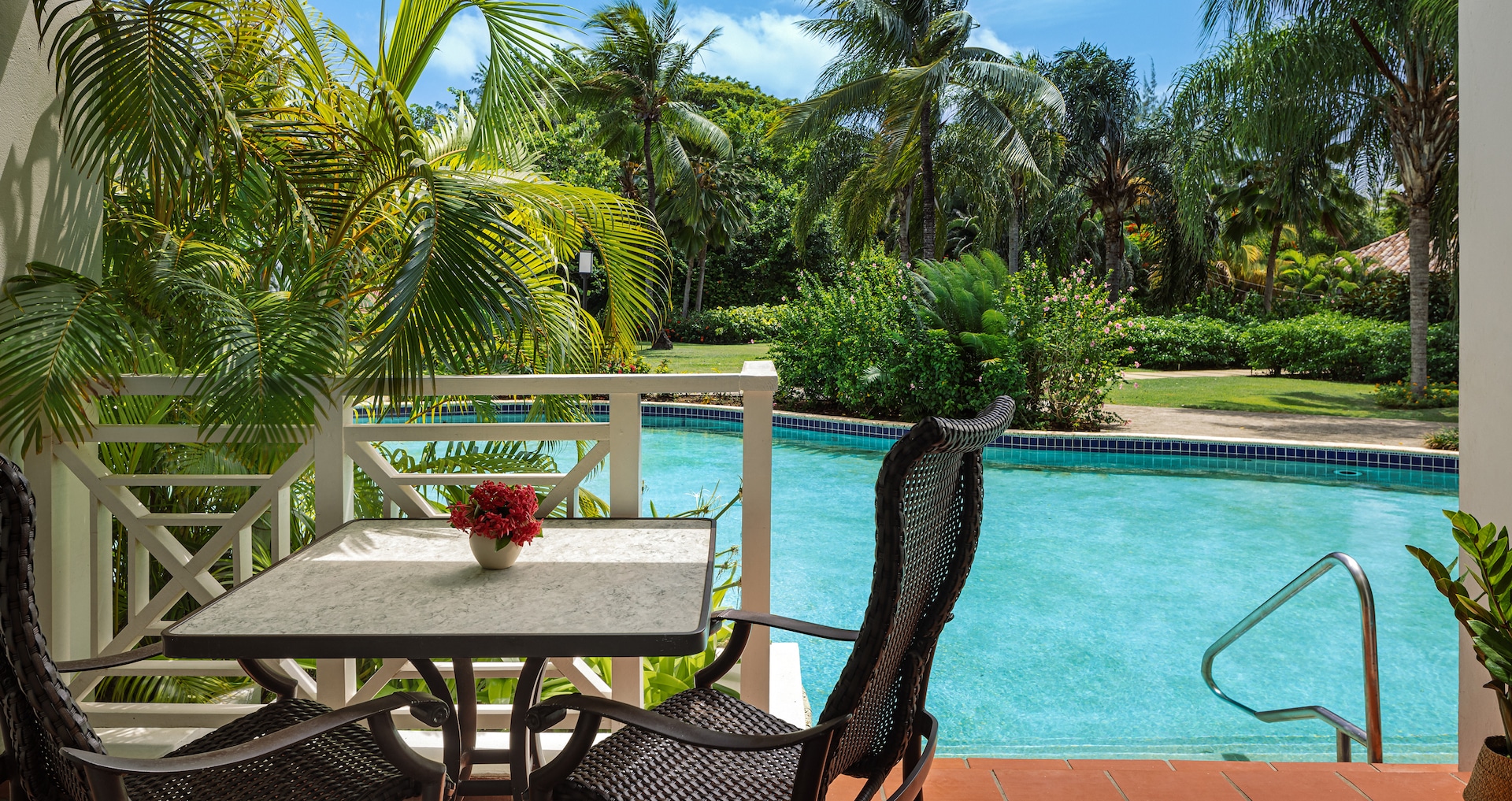 Grande St. Lucian Spa & Beach Resort - Swim Up Lover's Lagoon Honeymoon Club Level
