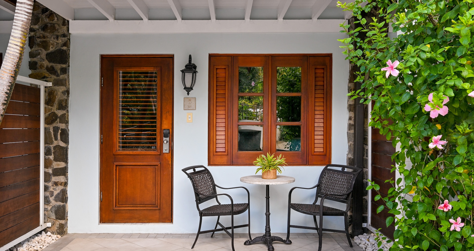 Halcyon Beach St. Lucia - Crystal Lagoon Walkout Swim-up Club Level