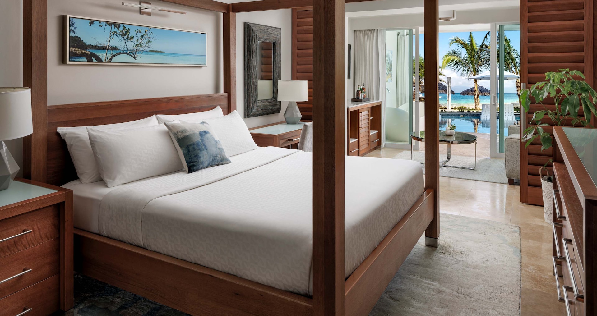 Montego Bay - Beachfront Swim-up One Bedroom Butler Suite w/ Patio Tranquility Soaking Tub