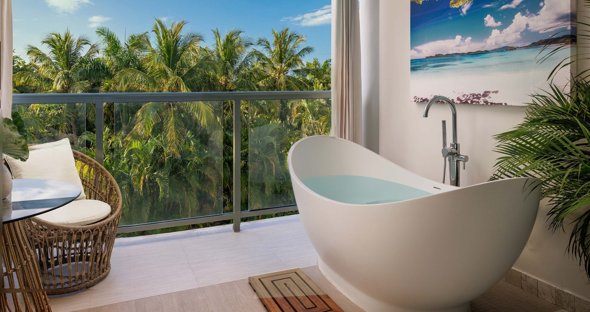 Montego Bay - Luxury Room w/Balcony Tranquility Soaking Tub