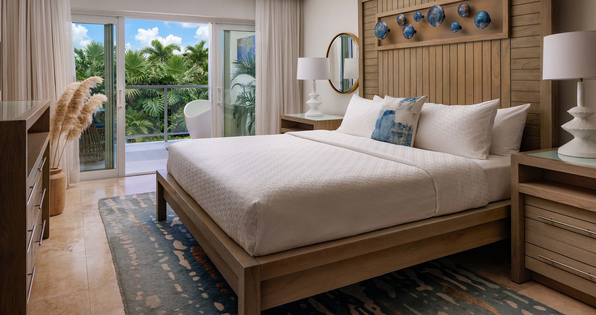 Montego Bay - Luxury Room w/Balcony Tranquility Soaking Tub