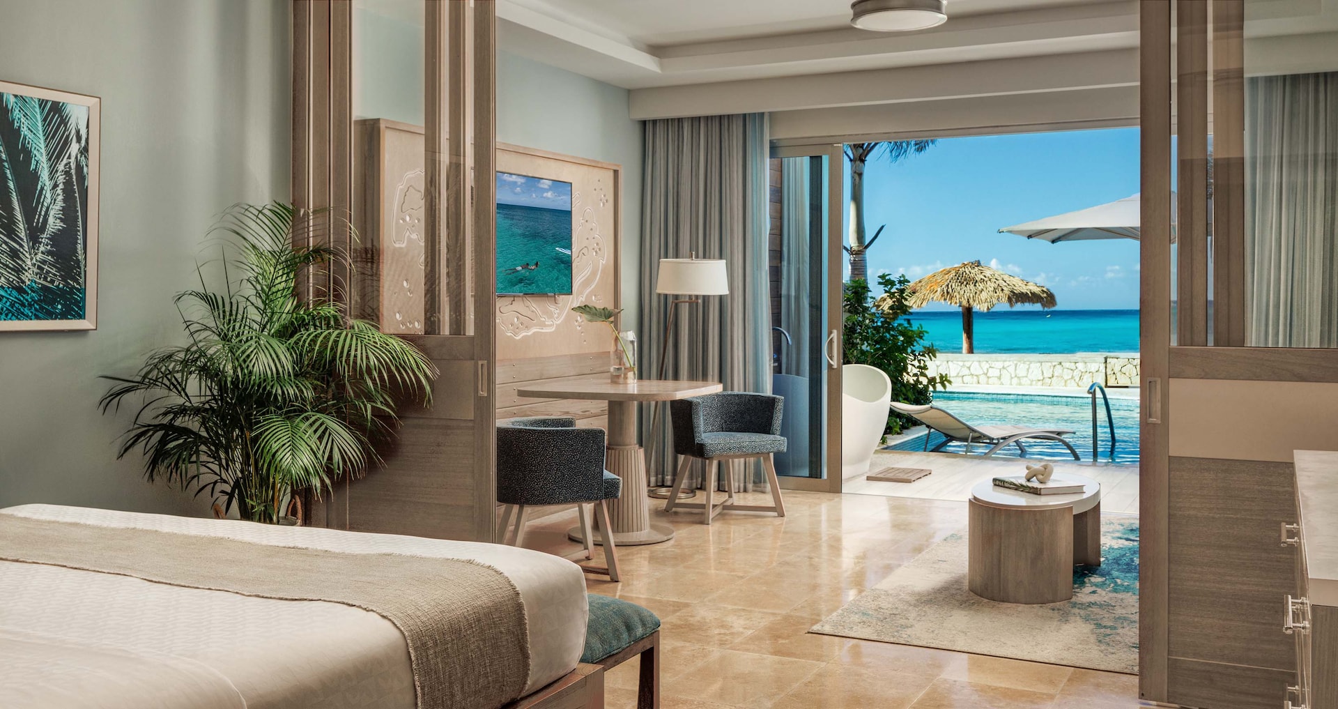 Montego Bay - Beachfront Swim-up Millionaire One Bedroom Butler Suite w/ Patio Tranquility Soaking Tub
