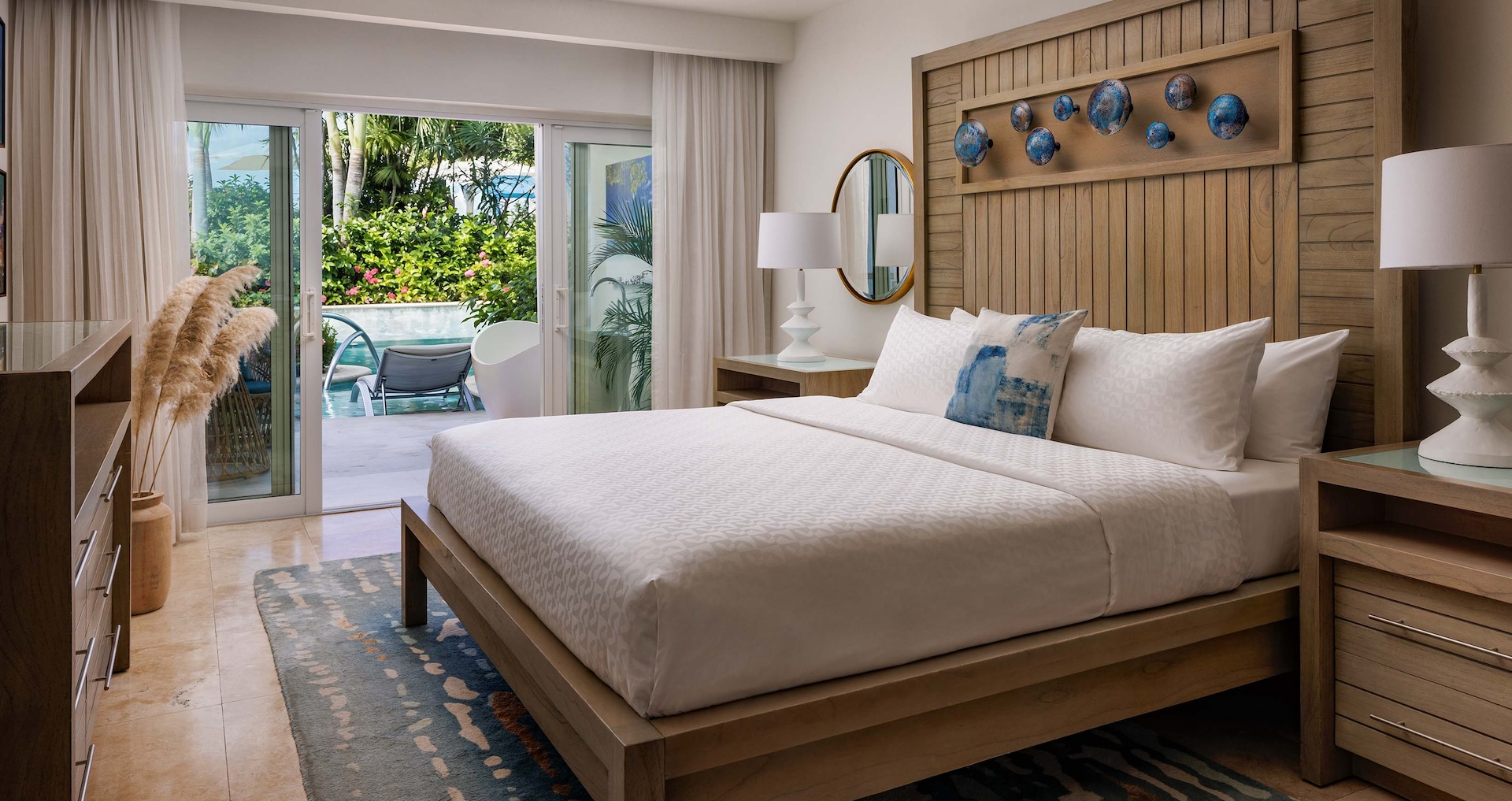 Montego Bay - Crystal Lagoon Swim-up Club Luxury Room w/ Patio Tranquility Soaking Tub