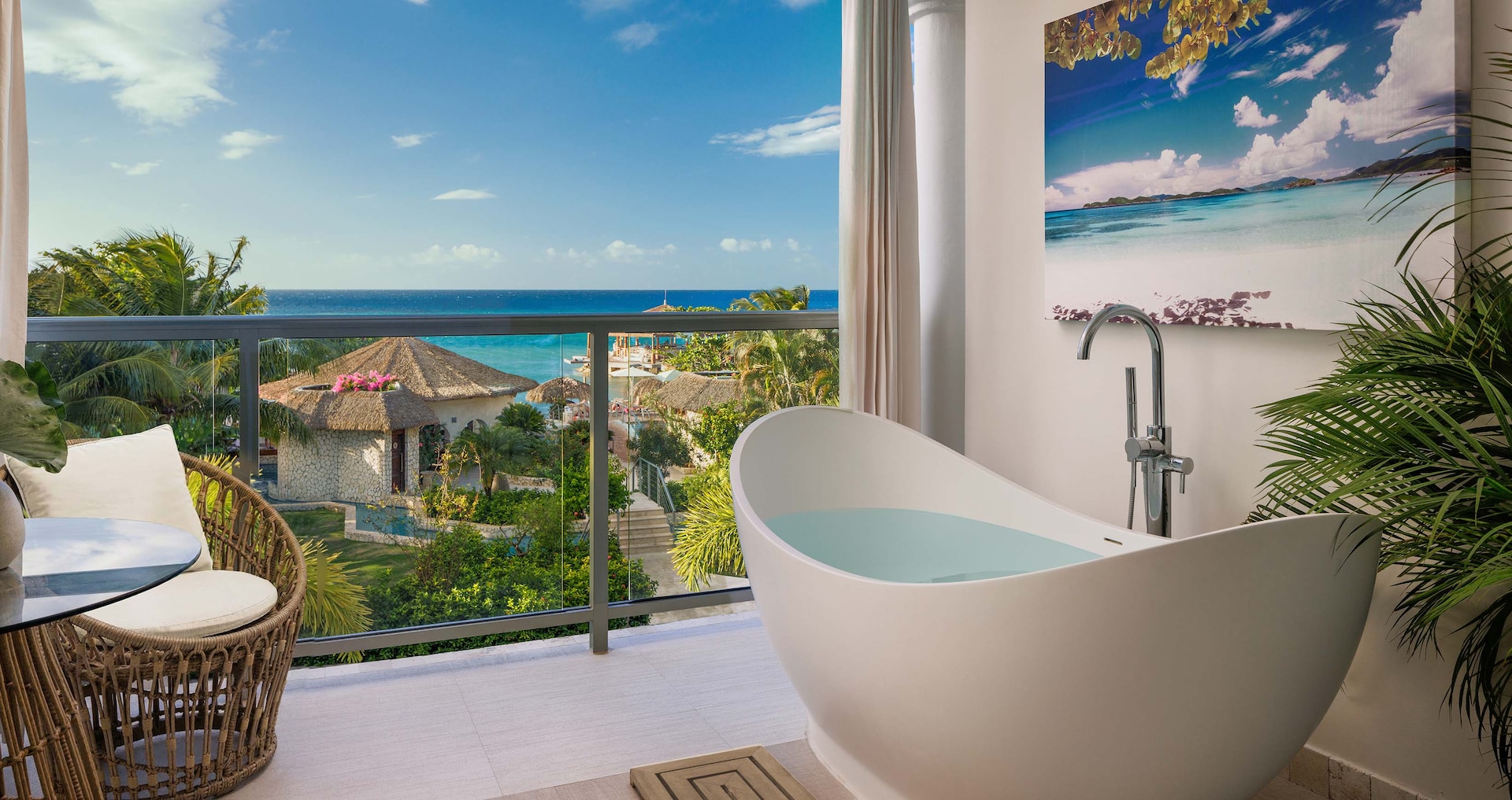 Montego Bay - Crystal Lagoon Honeymoon Oceanview Luxury Room w/ Balcony Tranquility Soaking Tub