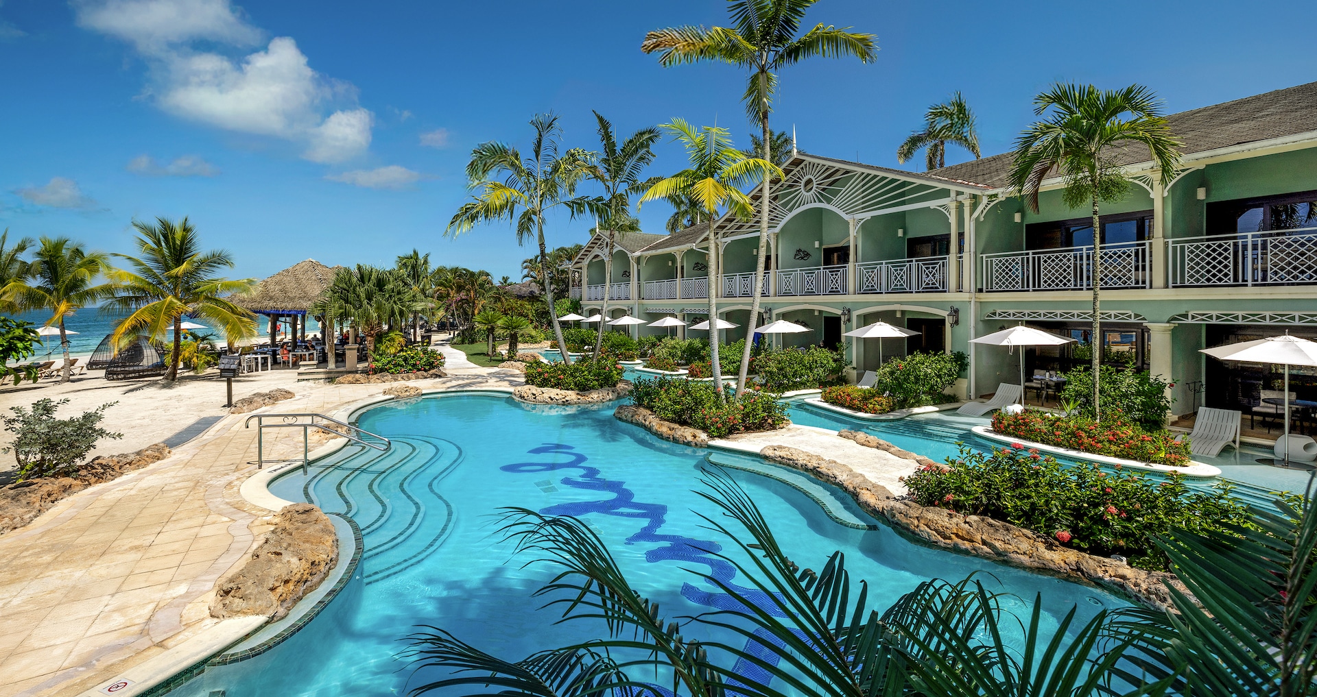 Negril - Sundowner Swim up Beachfront One Bedroom Butler Suite