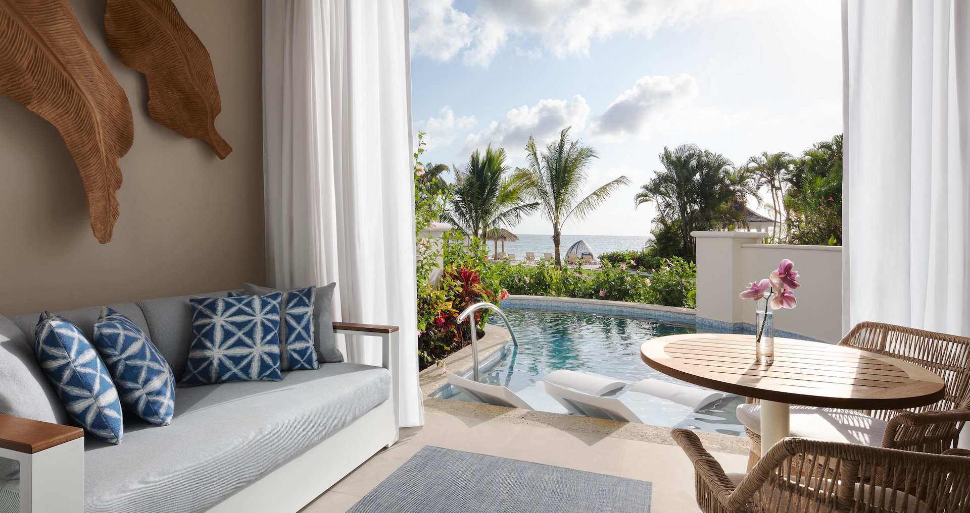 Negril - Bamboo Grove Swim-up Club Suite