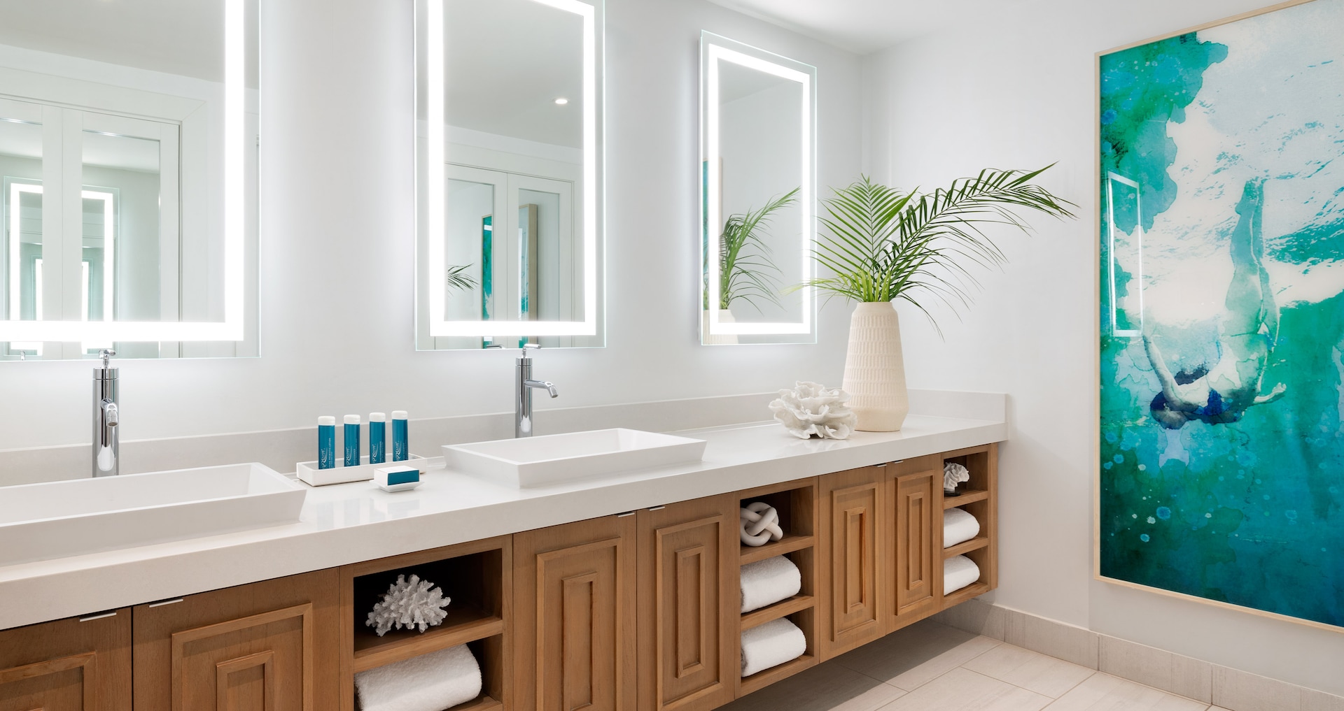 Royal Bahamian - West Bay One Bedroom Oceanview Swim-up Butler Suite with Patio Tranquility Soaking Tub