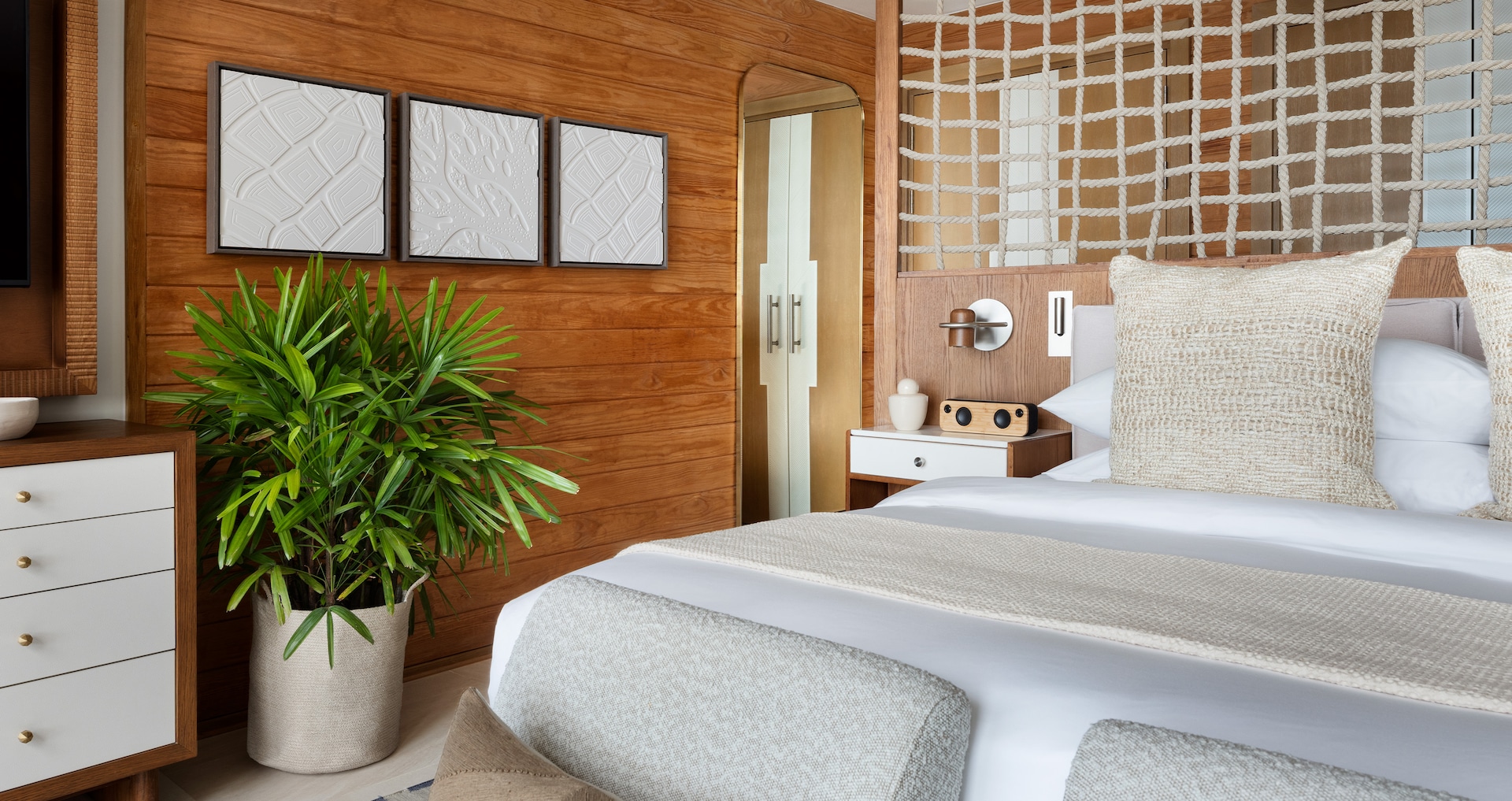 Saint Vincent - Vincy Overwater Two-Story Villa