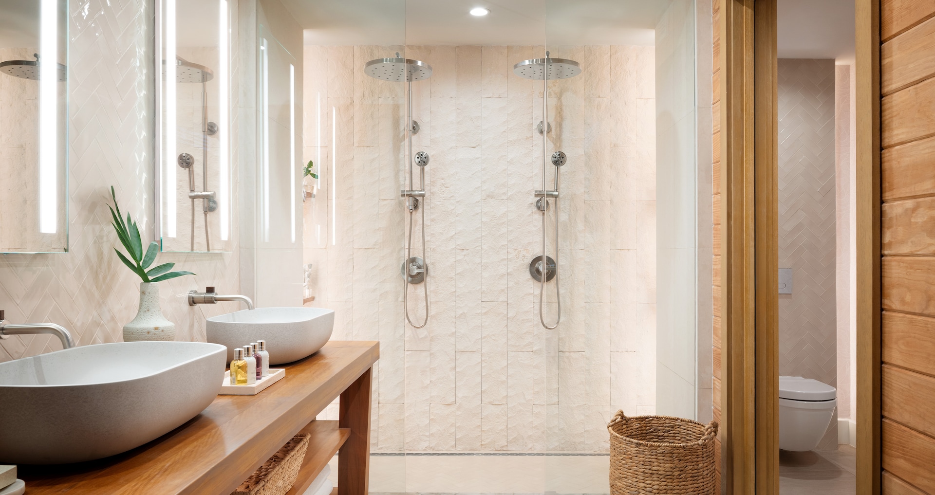 Saint Vincent - Vincy Overwater Two-Story Villa