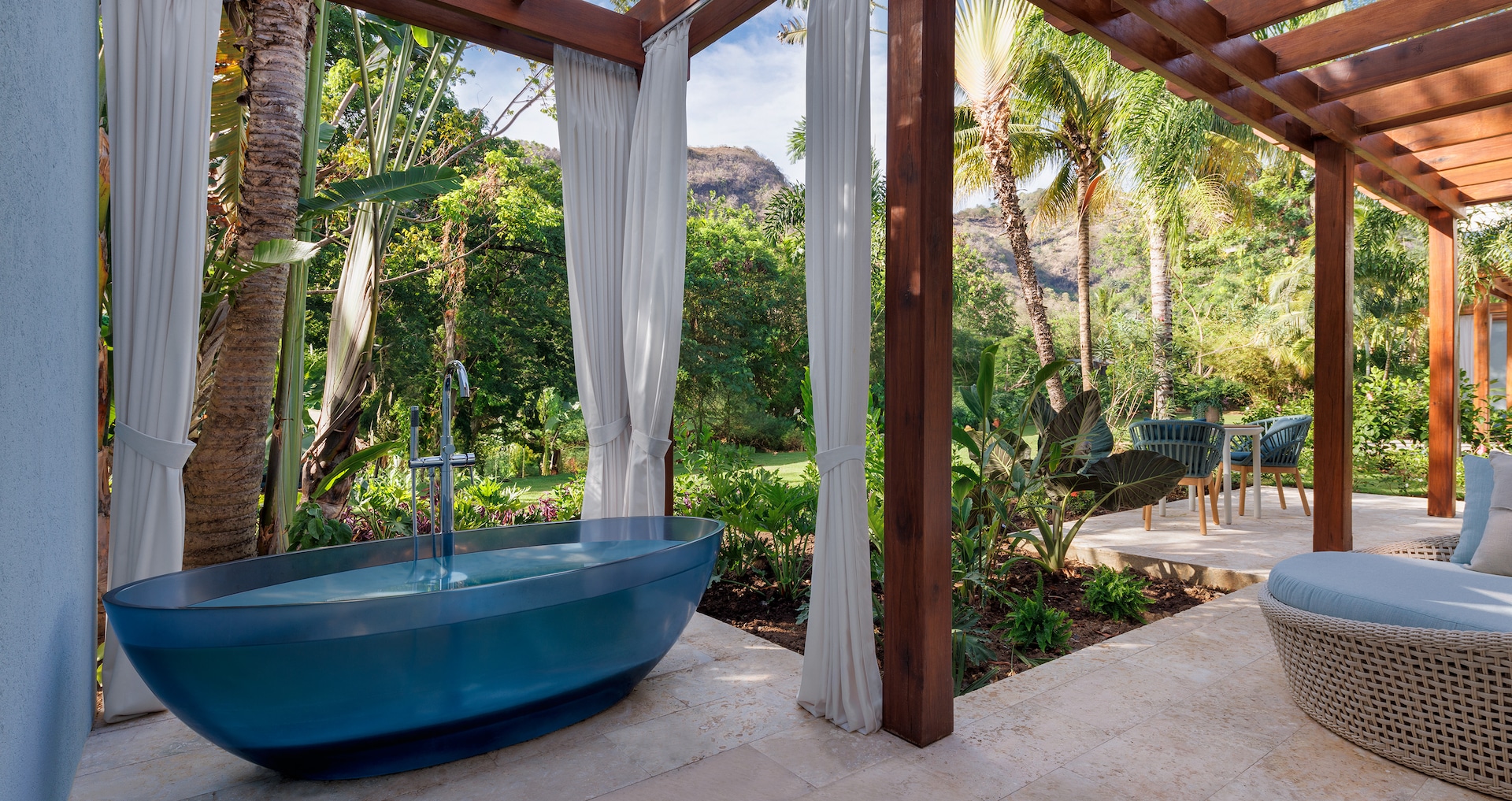 Saint Vincent - Butler Villa Suite with Patio Tranquility Soaking Tub