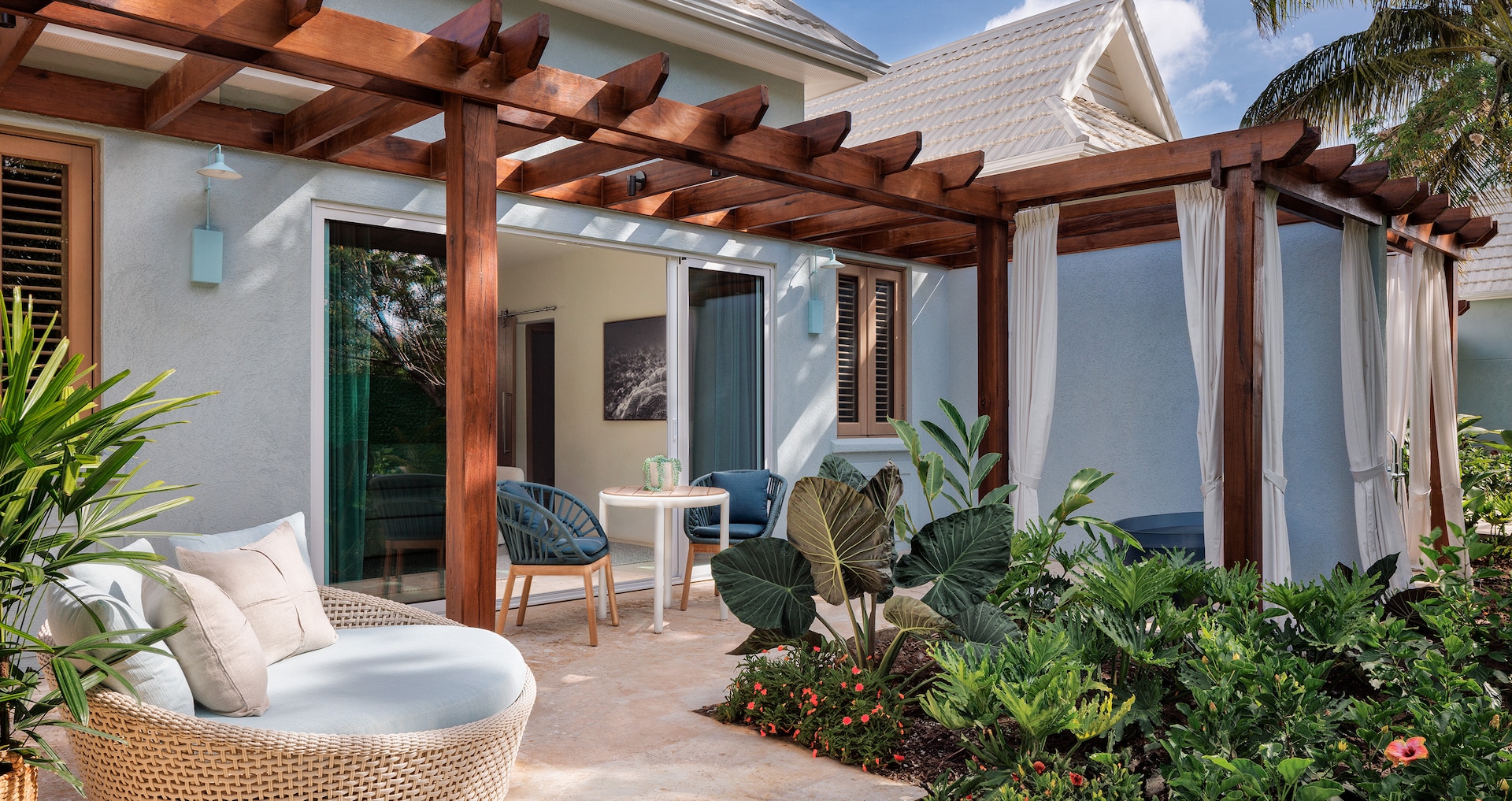 Saint Vincent - Butler Villa Suite with Patio Tranquility Soaking Tub