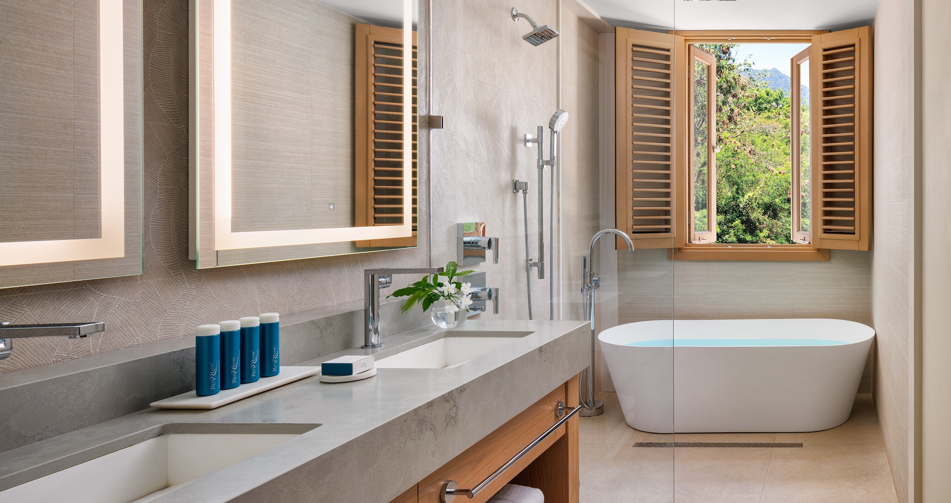 Saint Vincent - Butler Villa Suite with Patio Tranquility Soaking Tub