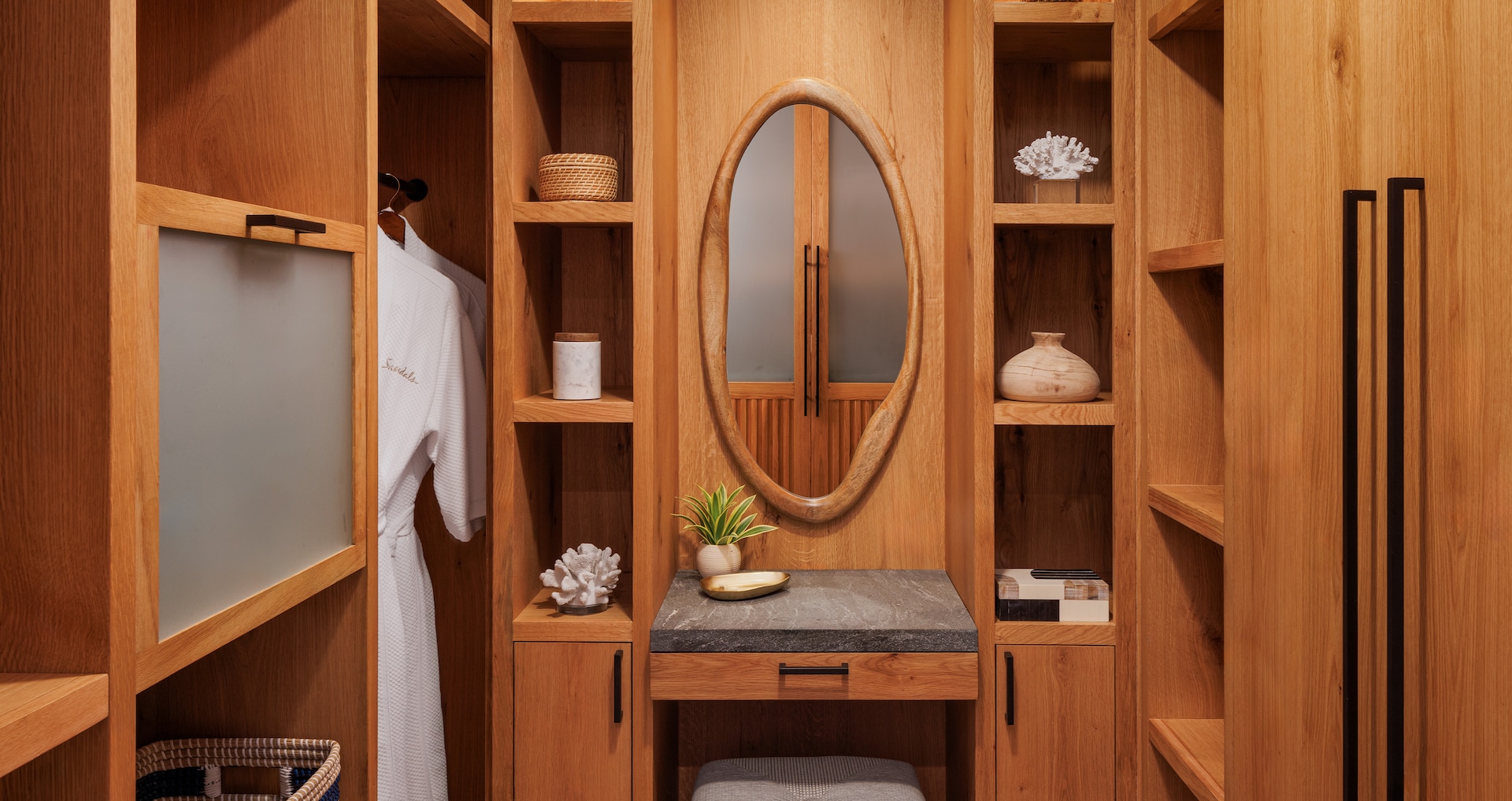 Saint Vincent - Bamboo Palm Club Swim-up Room with Patio Tranquility Soaking Tub