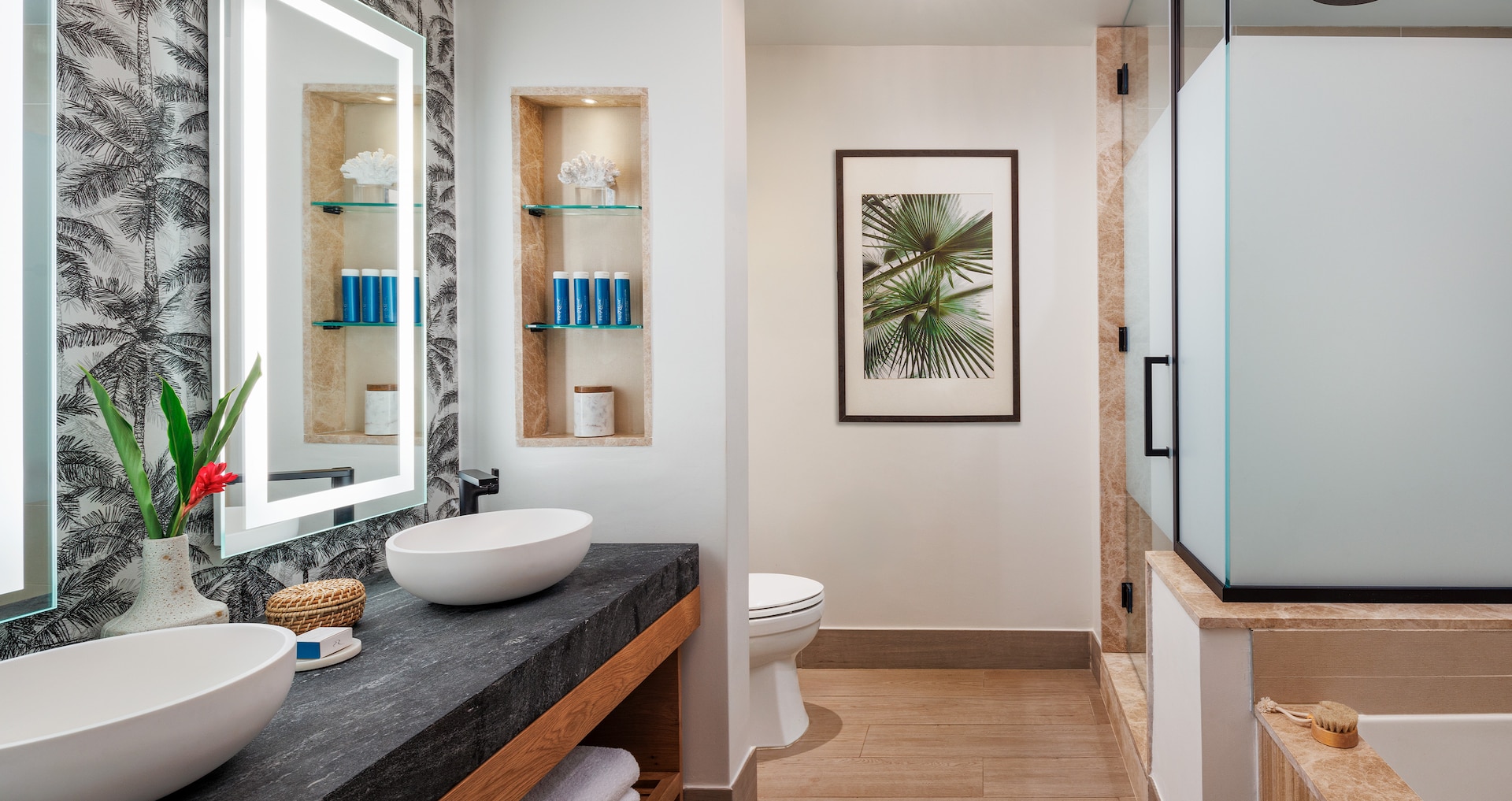 Saint Vincent - Bamboo Palm Room with Balcony Tranquility Soaking Tub