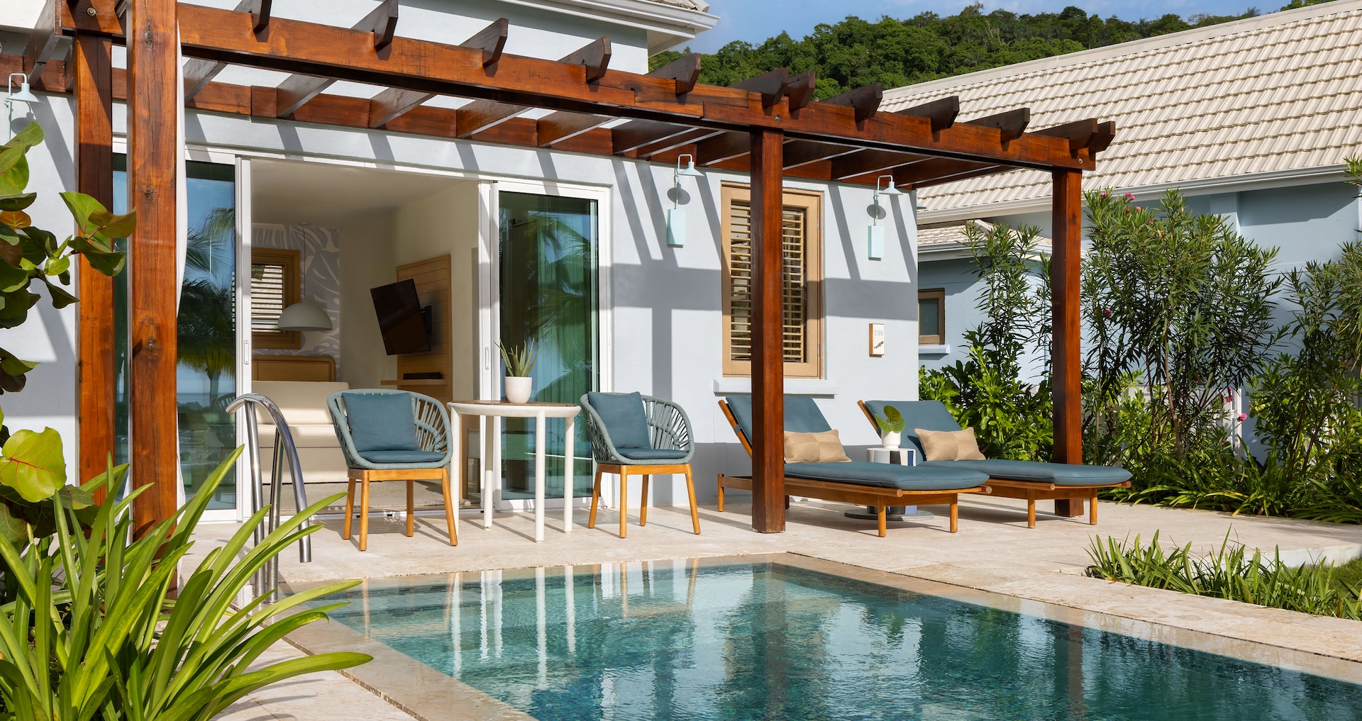 Saint Vincent - Beachfront Butler Villa Suite with Private Pool