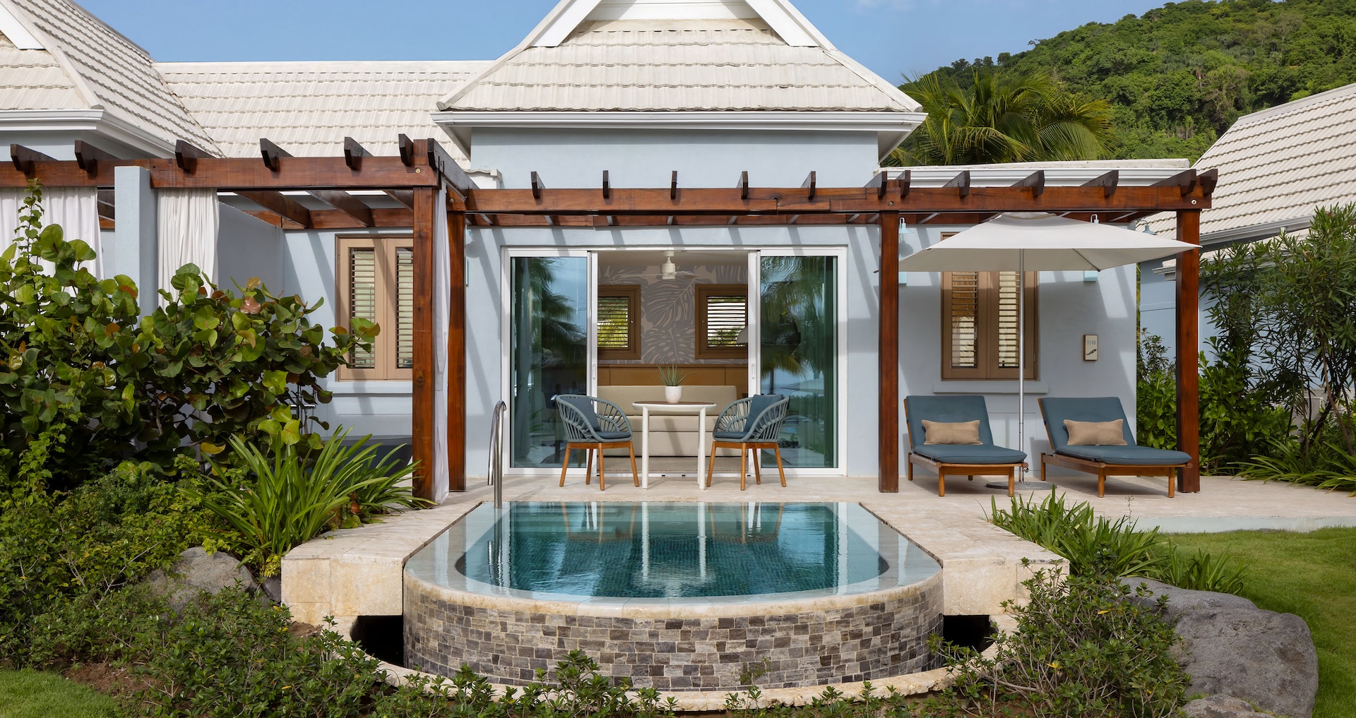 Saint Vincent - Beachfront Butler Villa Suite with Private Pool