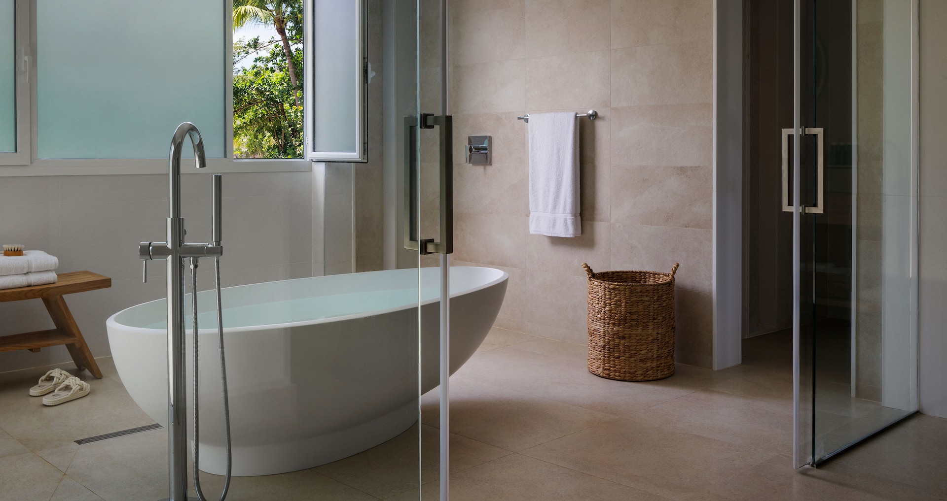 Saint Vincent - One-Bedroom Butler Villa Suite with Media Room and Private Pool