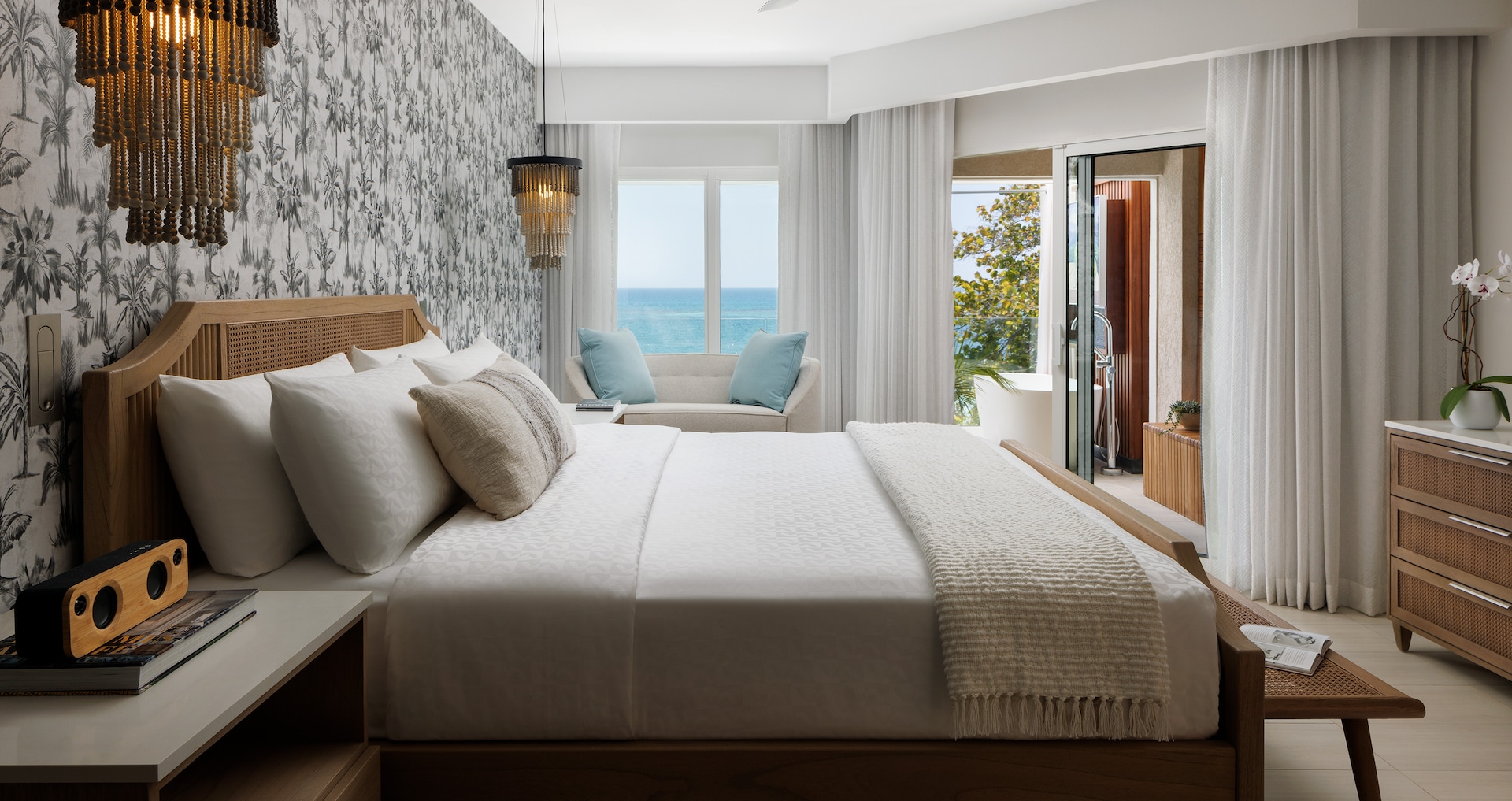 South Coast Jamaica - Longbeach Beachfront One Bedroom Butler Suite w/ Balcony Tranquility Soaking Tub