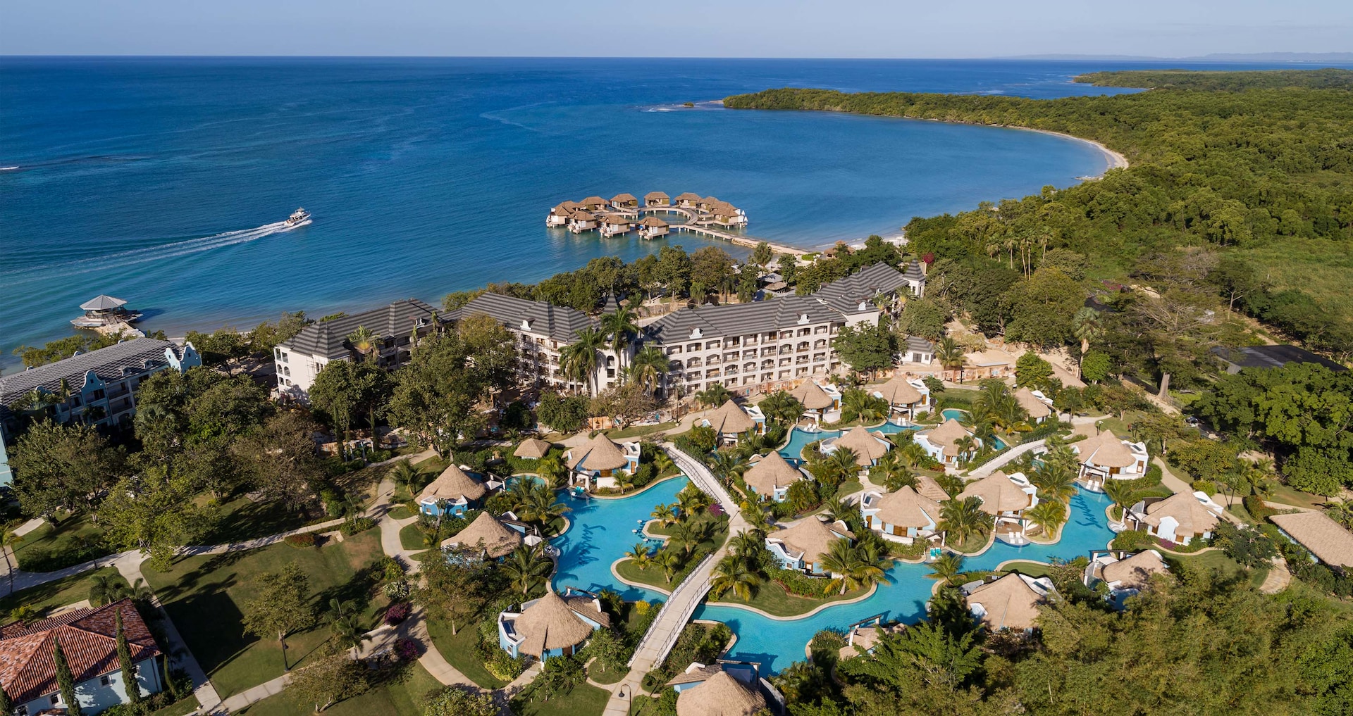 South Coast Jamaica - Rondoval Swim-up Butler Villa with Private Pool Sanctuary