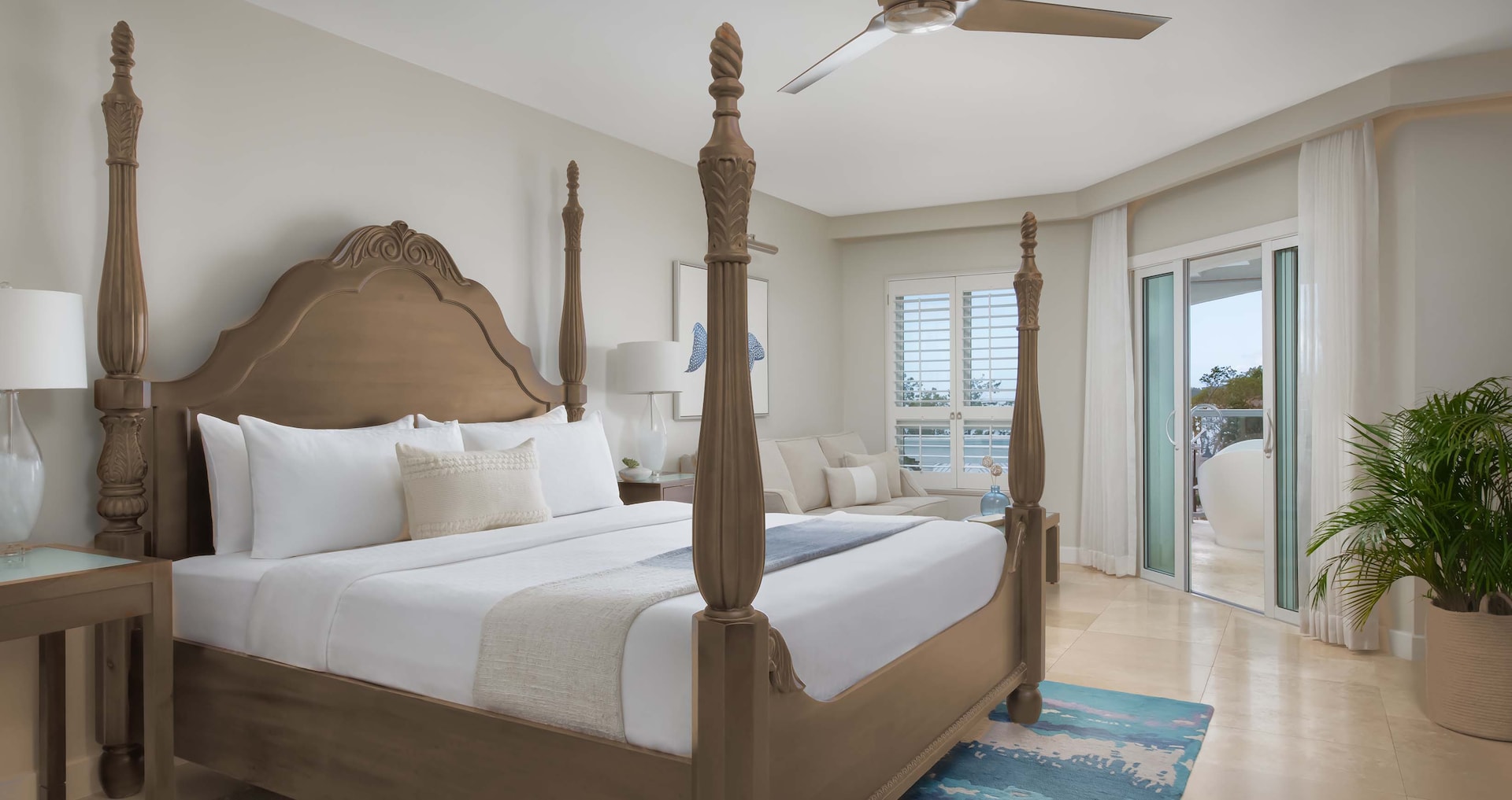 South Coast Jamaica - Starlight Beachfront Club Level Suite w/ Balcony Tranquility Soaking Tub